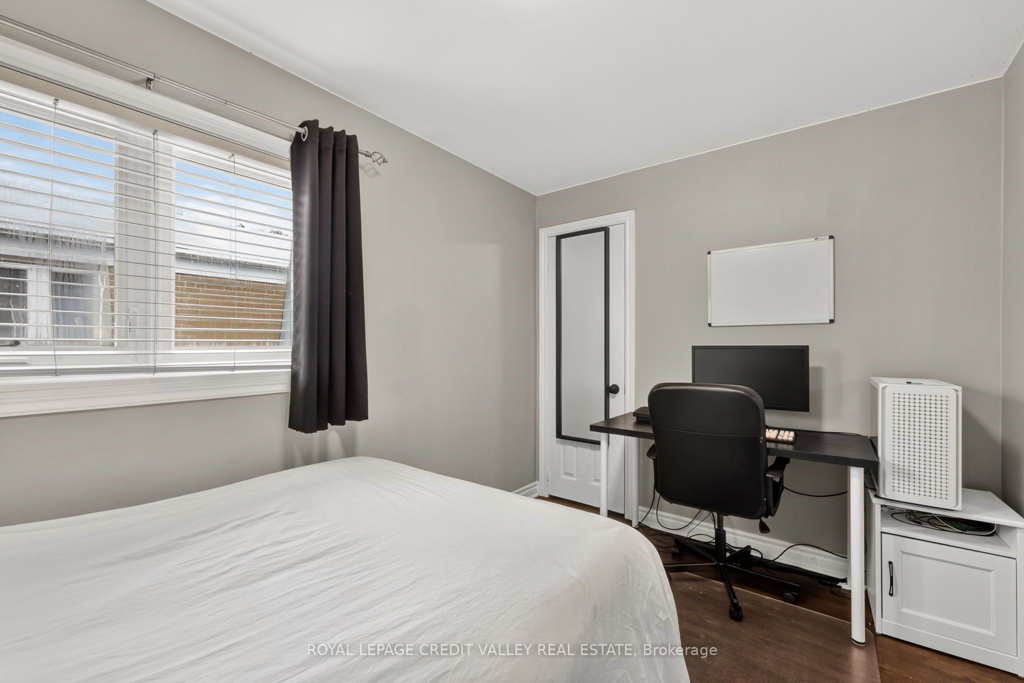 184 Town House Crescent 184 Property Photo 27
