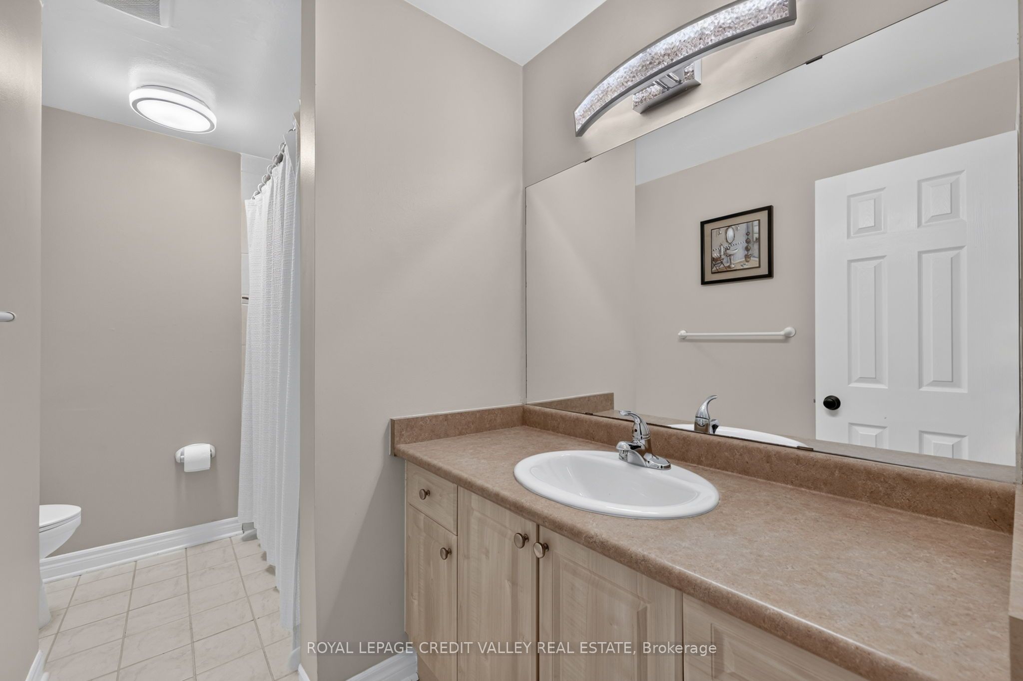 184 Town House Crescent 184 Property Photo 33