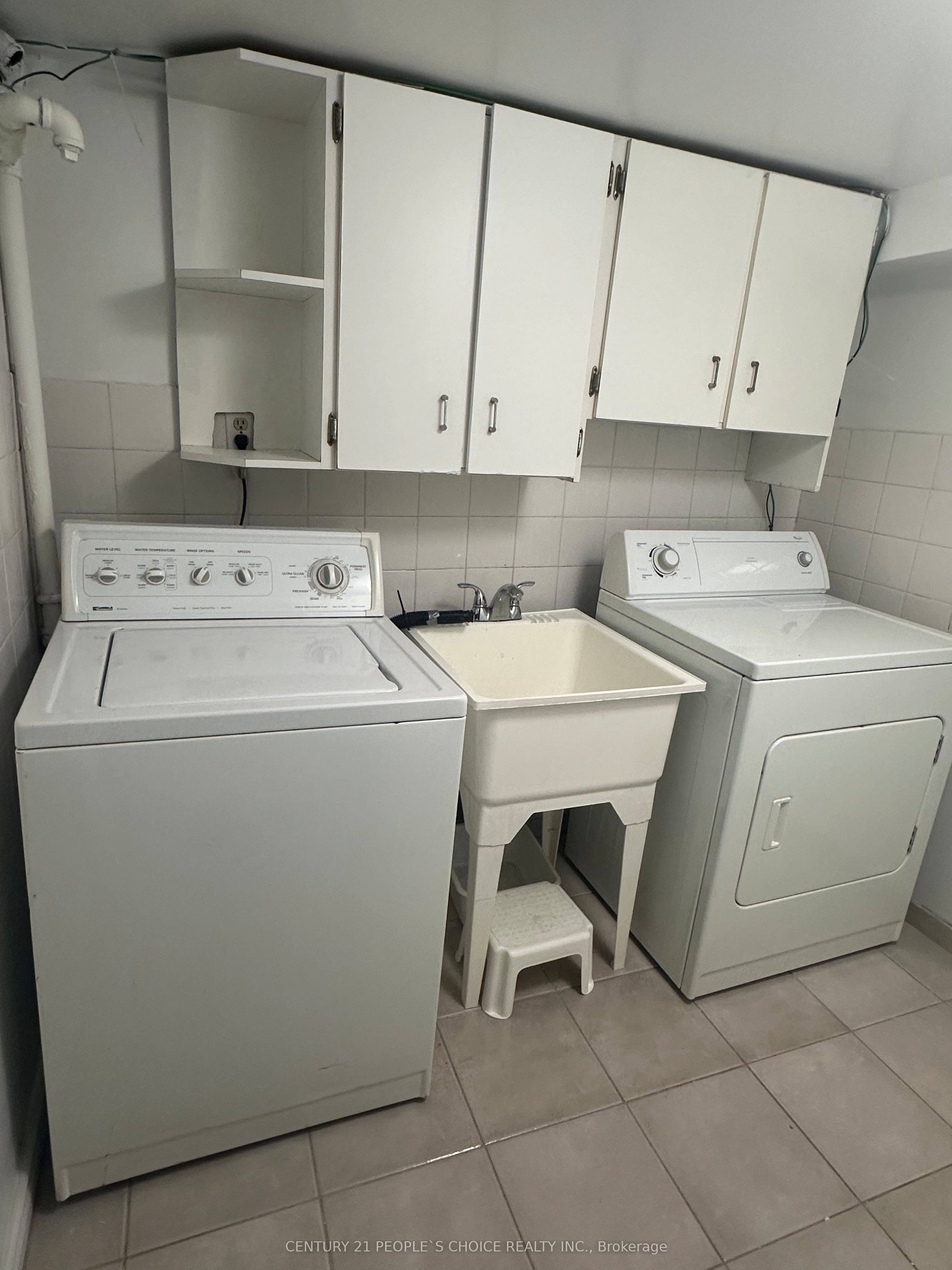 98 Chambers Avenue Property Photo 13