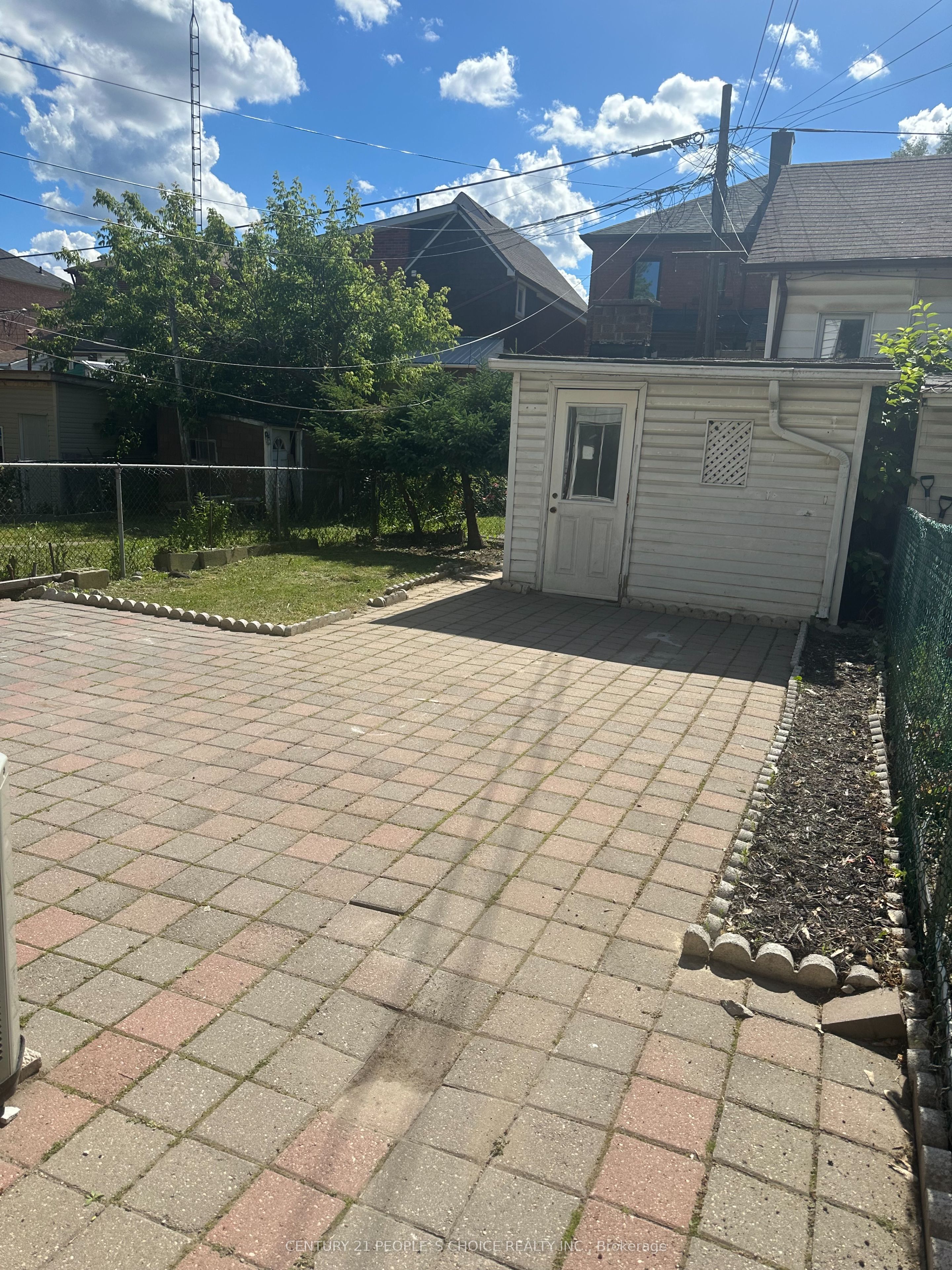 98 Chambers Avenue Property Photo 14