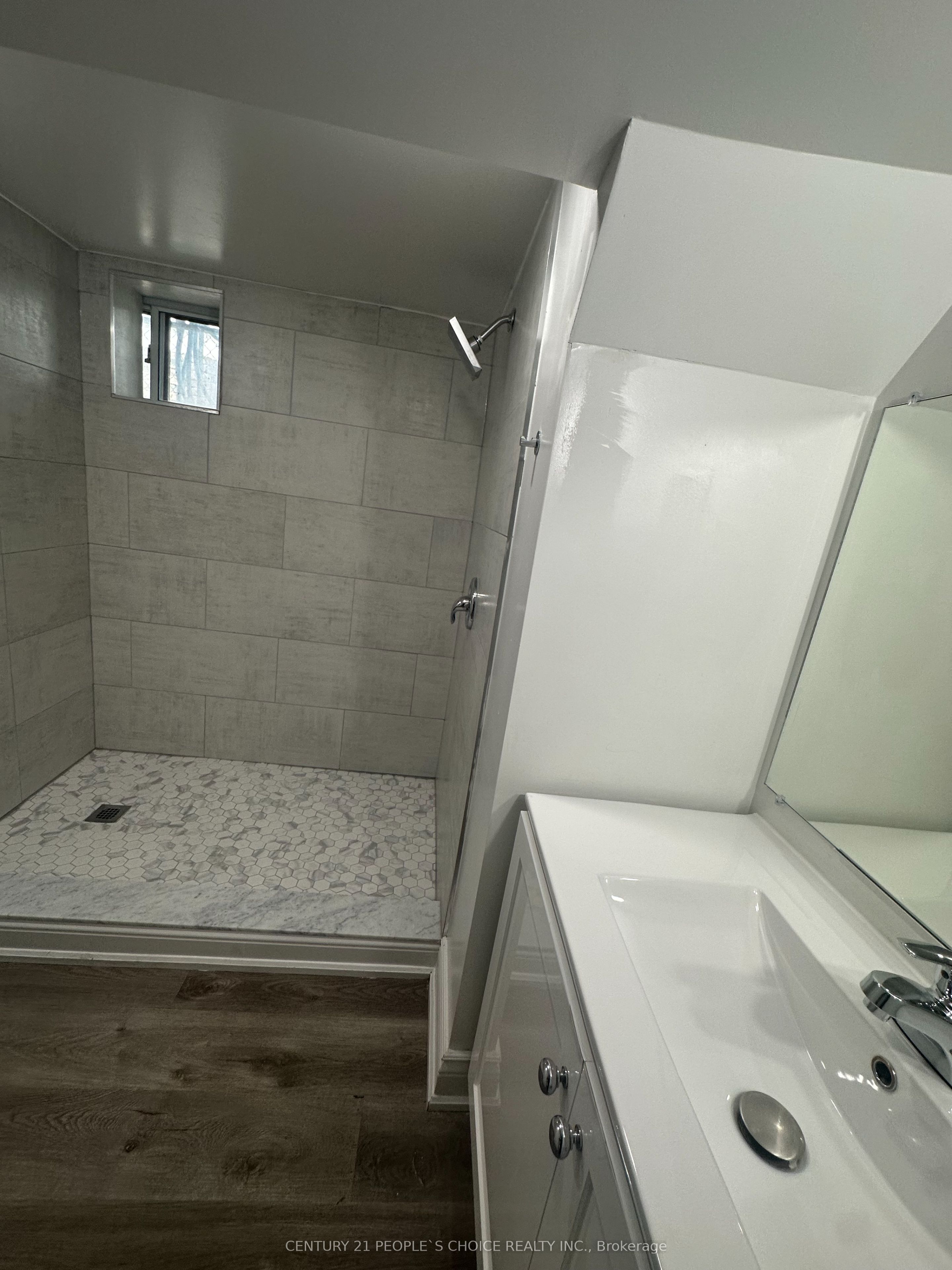 98 Chambers Avenue Property Photo 18