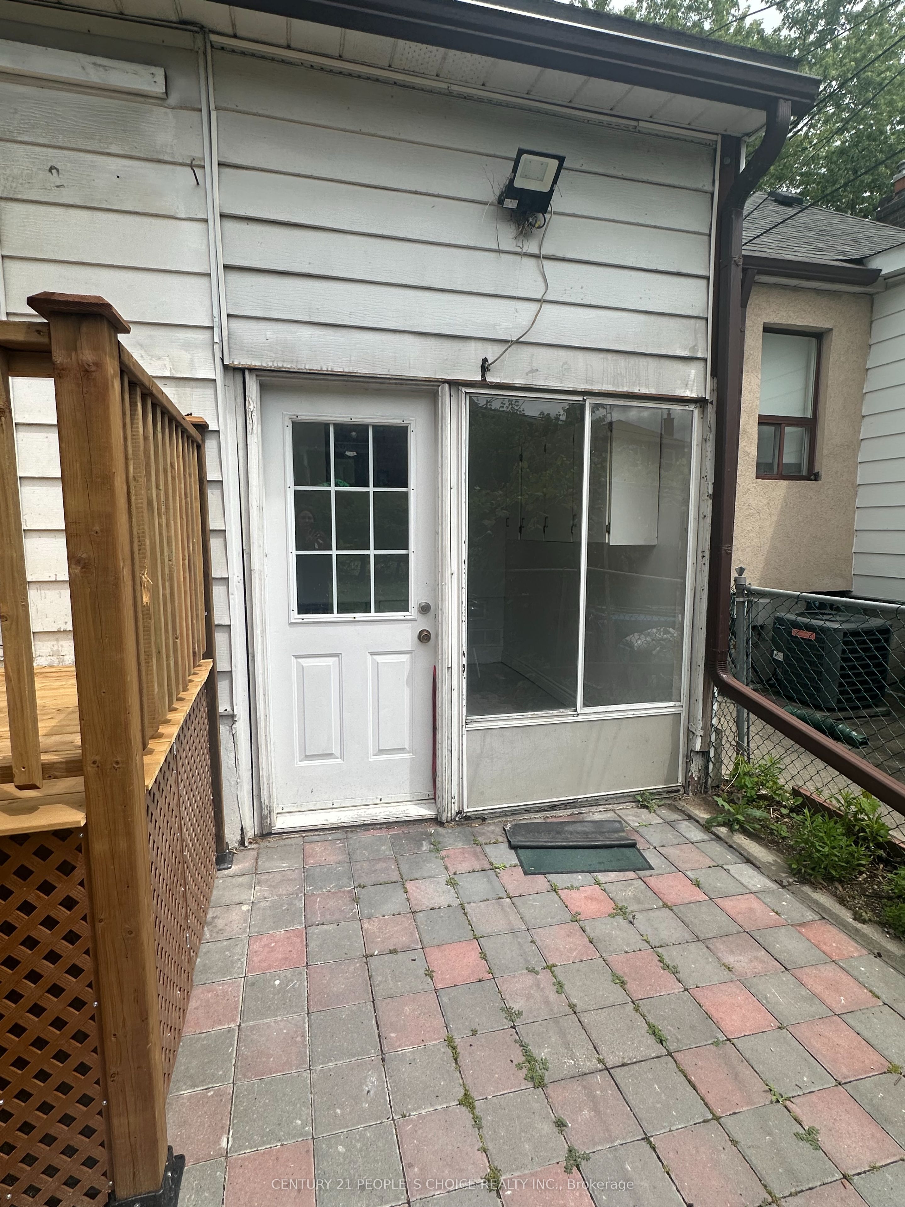 98 Chambers Avenue Property Photo 20