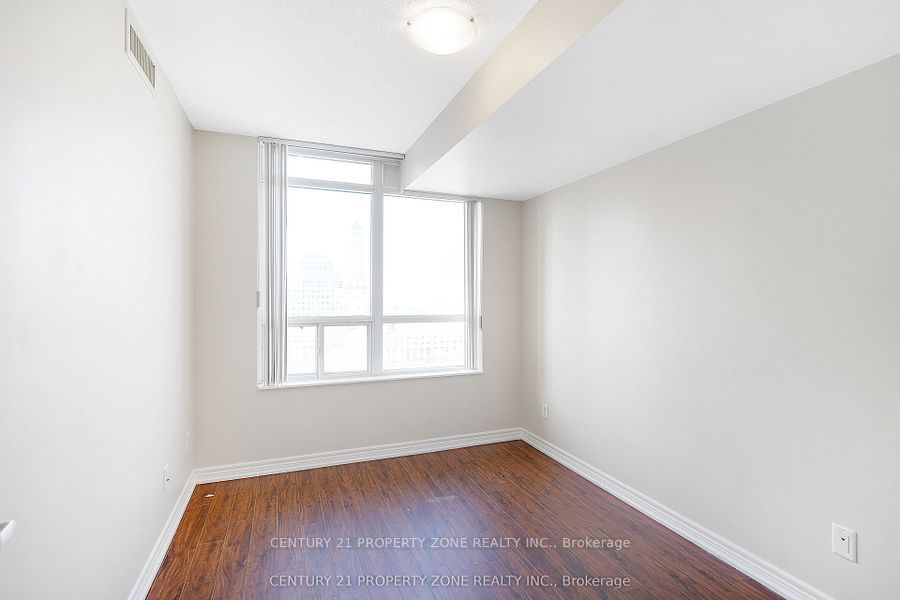 310 Burnhamthorpe Road W 1703 Property Photo 15