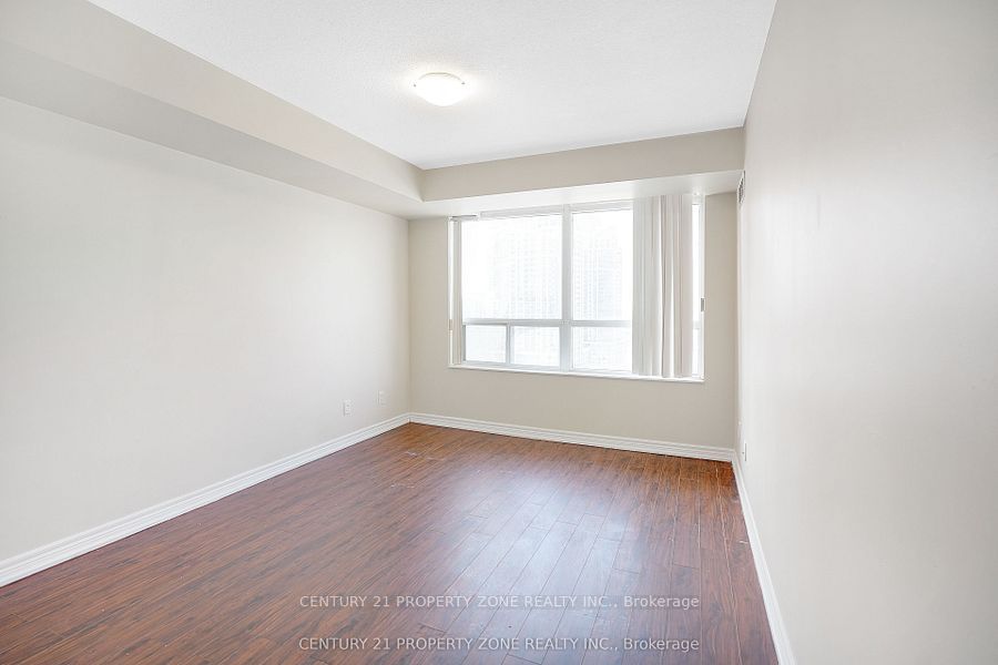 310 Burnhamthorpe Road W 1703 Property Photo 18
