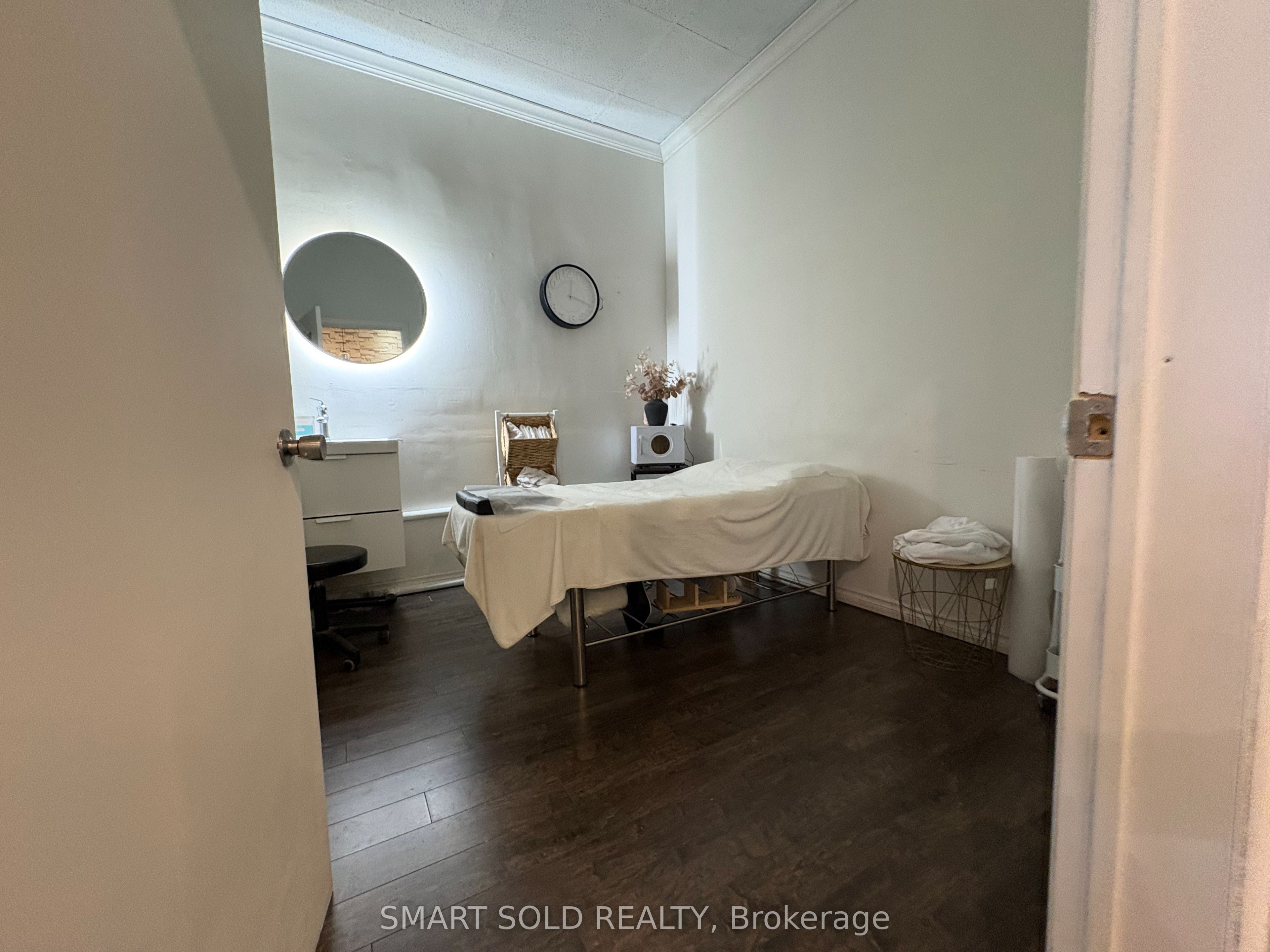 1170 Burnhamthorpe Road W 26 Property Photo 17