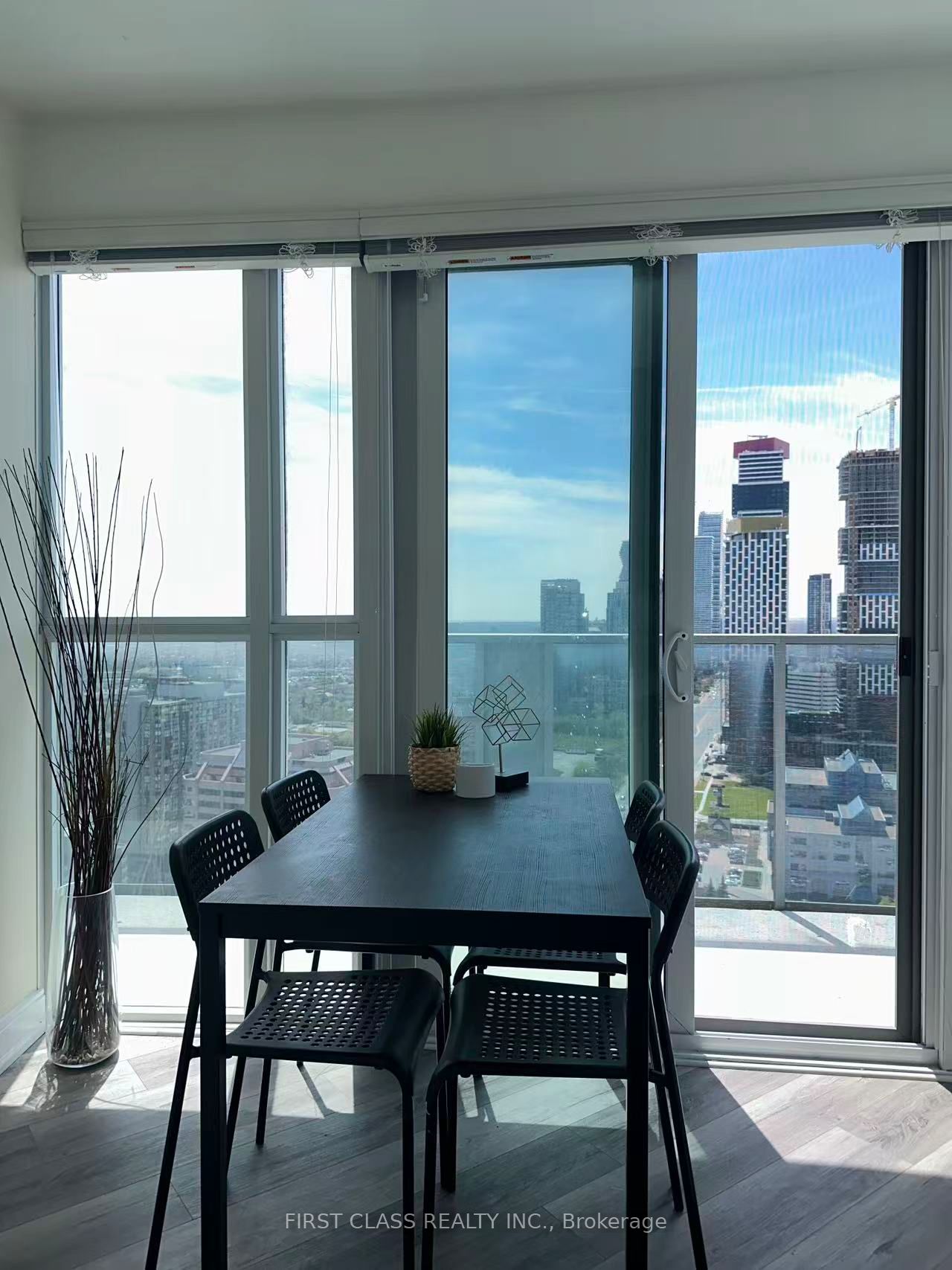 60 Absolute Avenue 3104 Property Photo 1