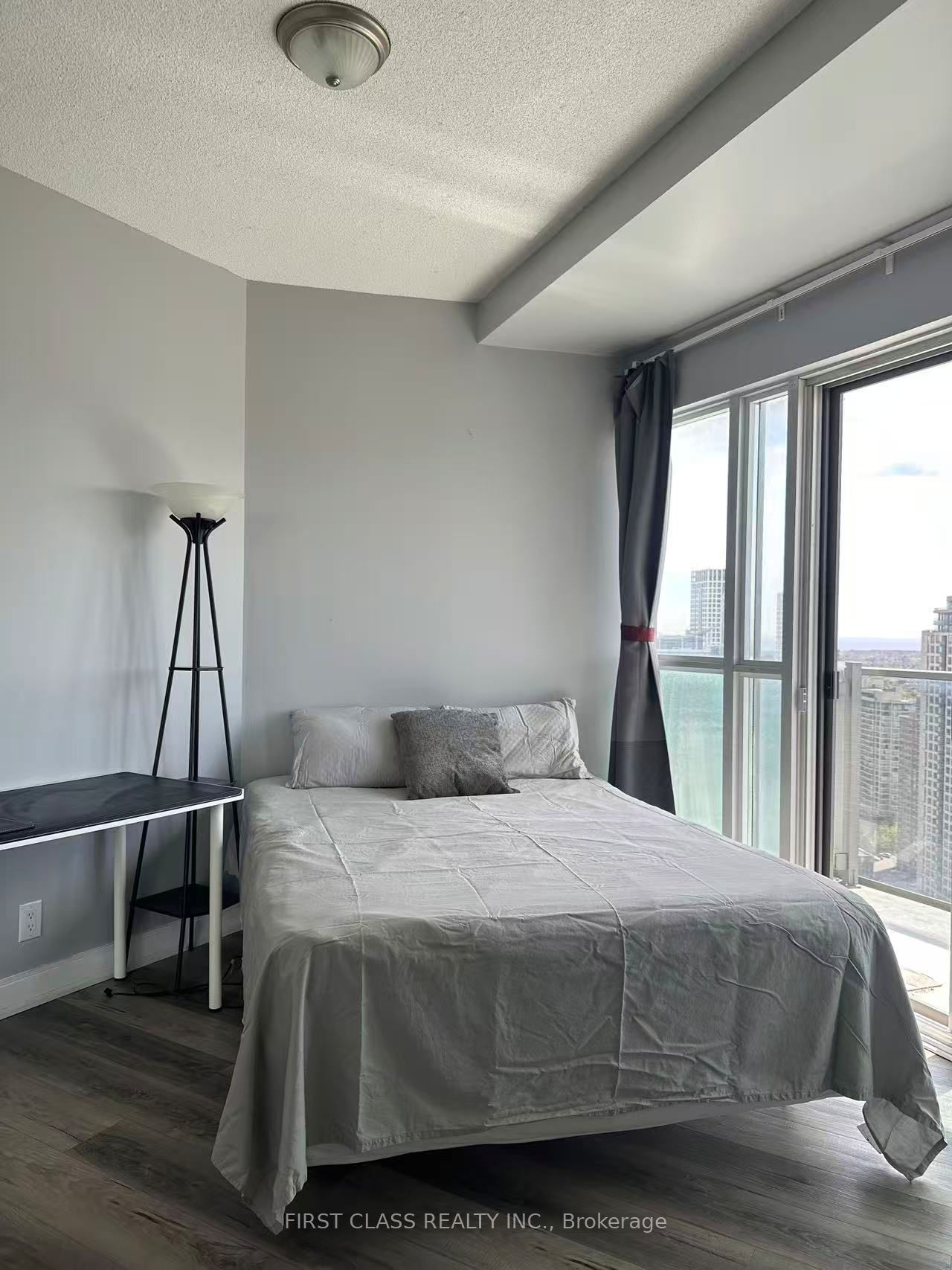60 Absolute Avenue 3104 Property Photo 9