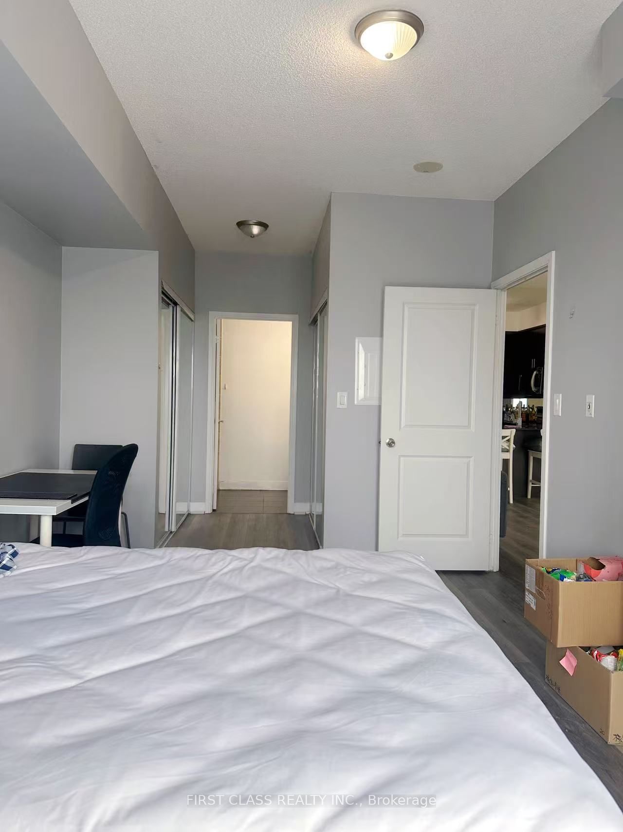 60 Absolute Avenue 3104 Property Photo 12