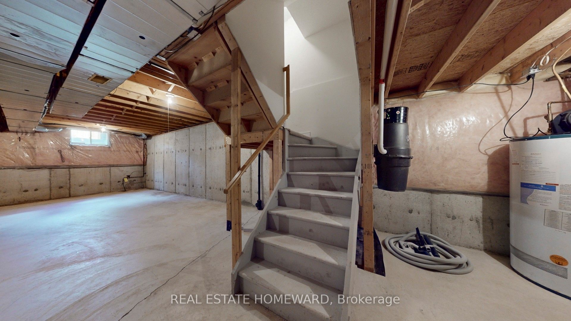 476 Walker's Line 3 Property Photo 16