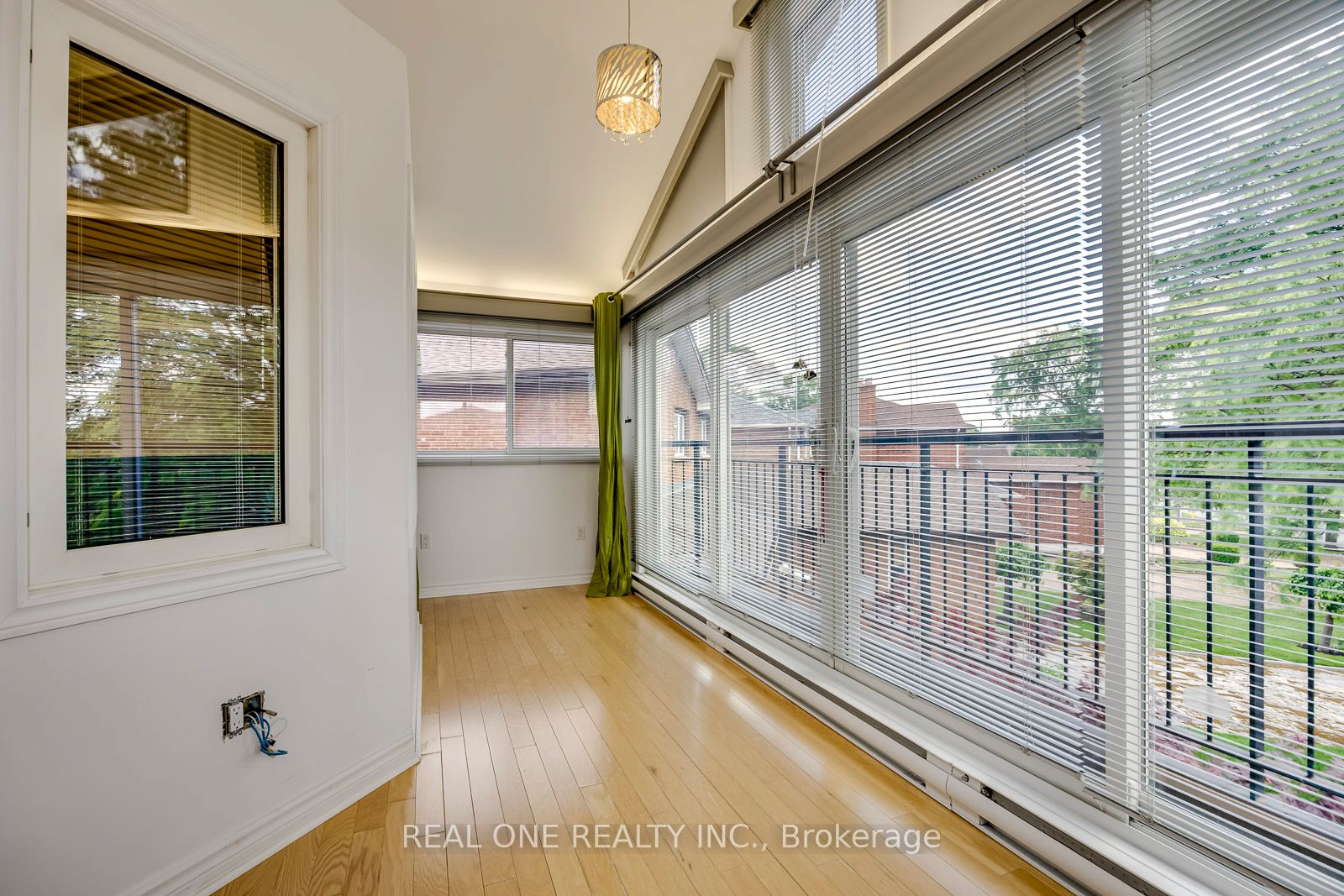 71 Stock Avenue Property Photo 27