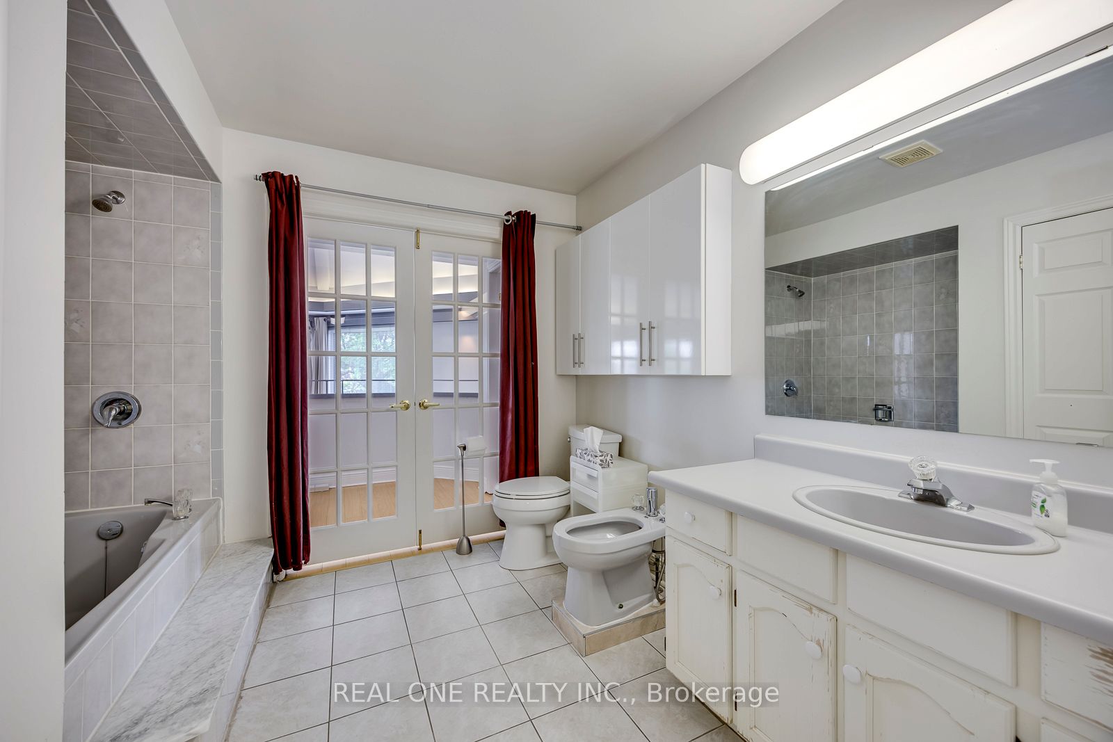 71 Stock Avenue Property Photo 33