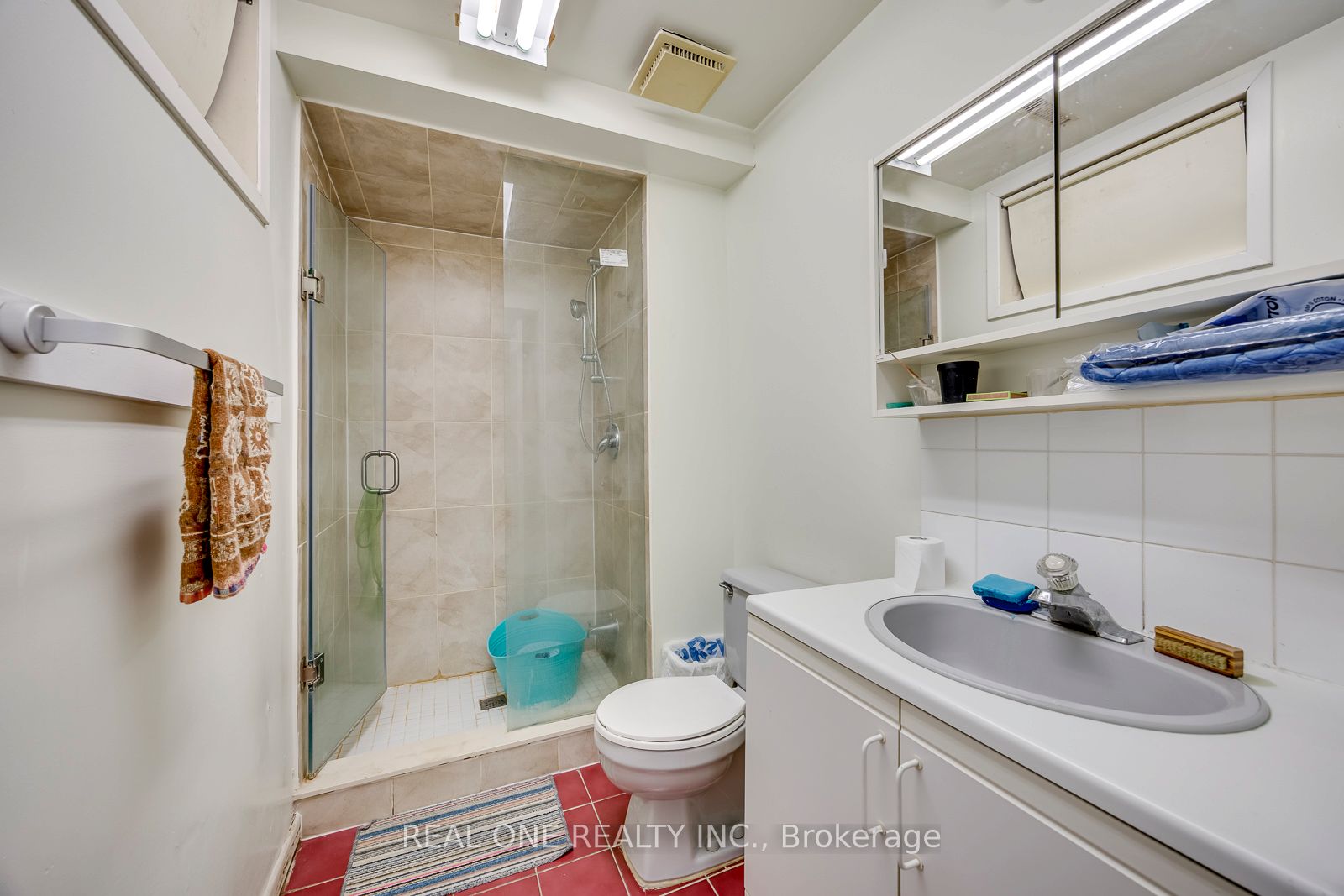 71 Stock Avenue Property Photo 41