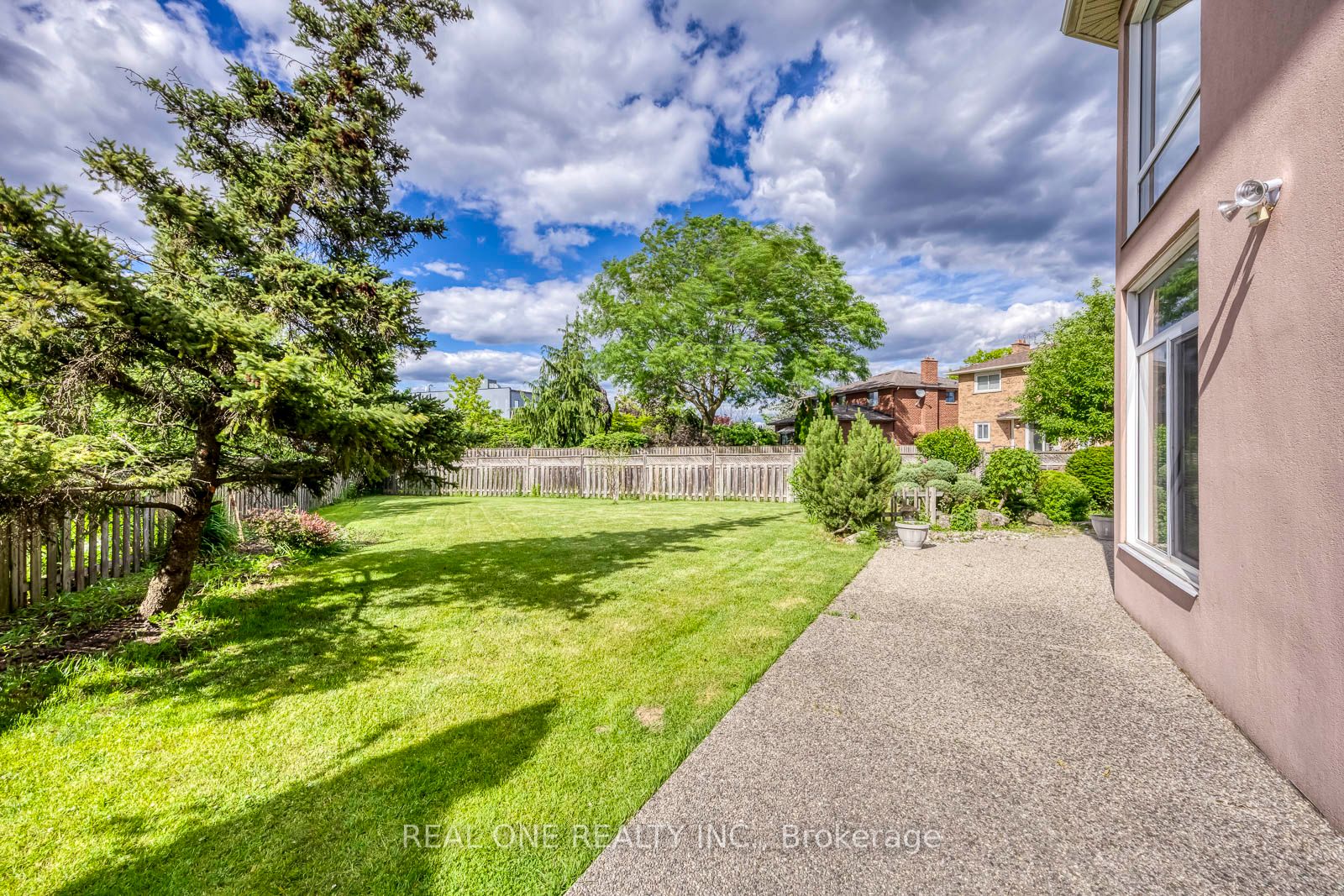 71 Stock Avenue Property Photo 47