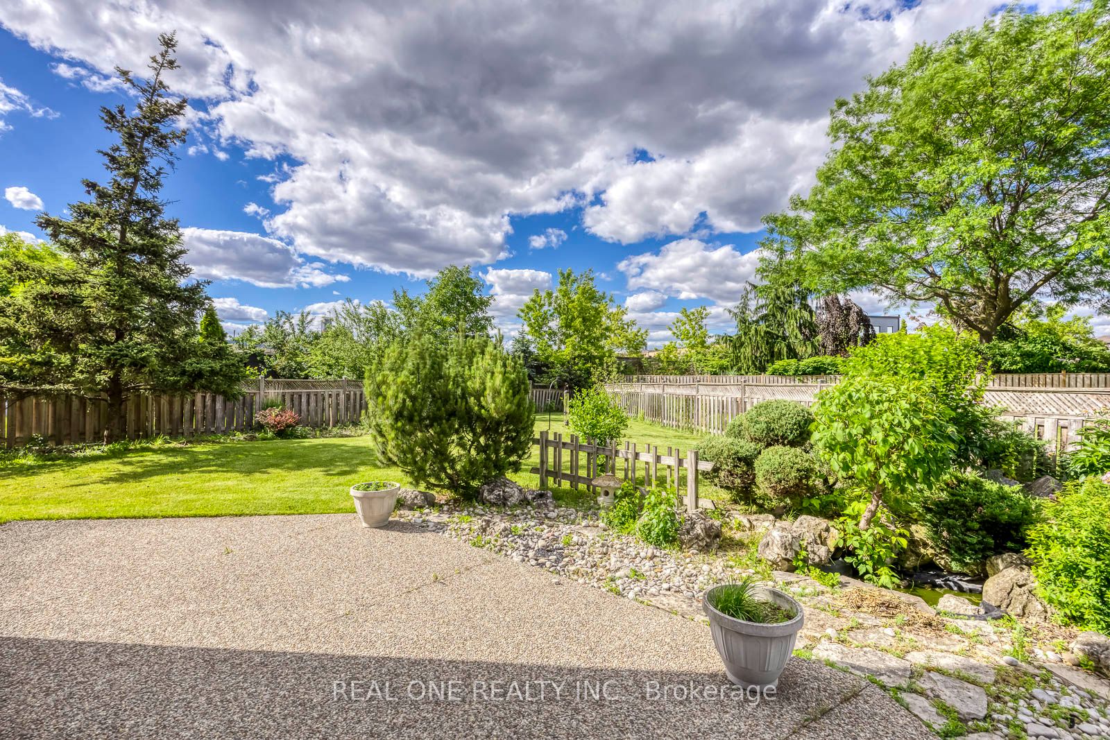 71 Stock Avenue Property Photo 48