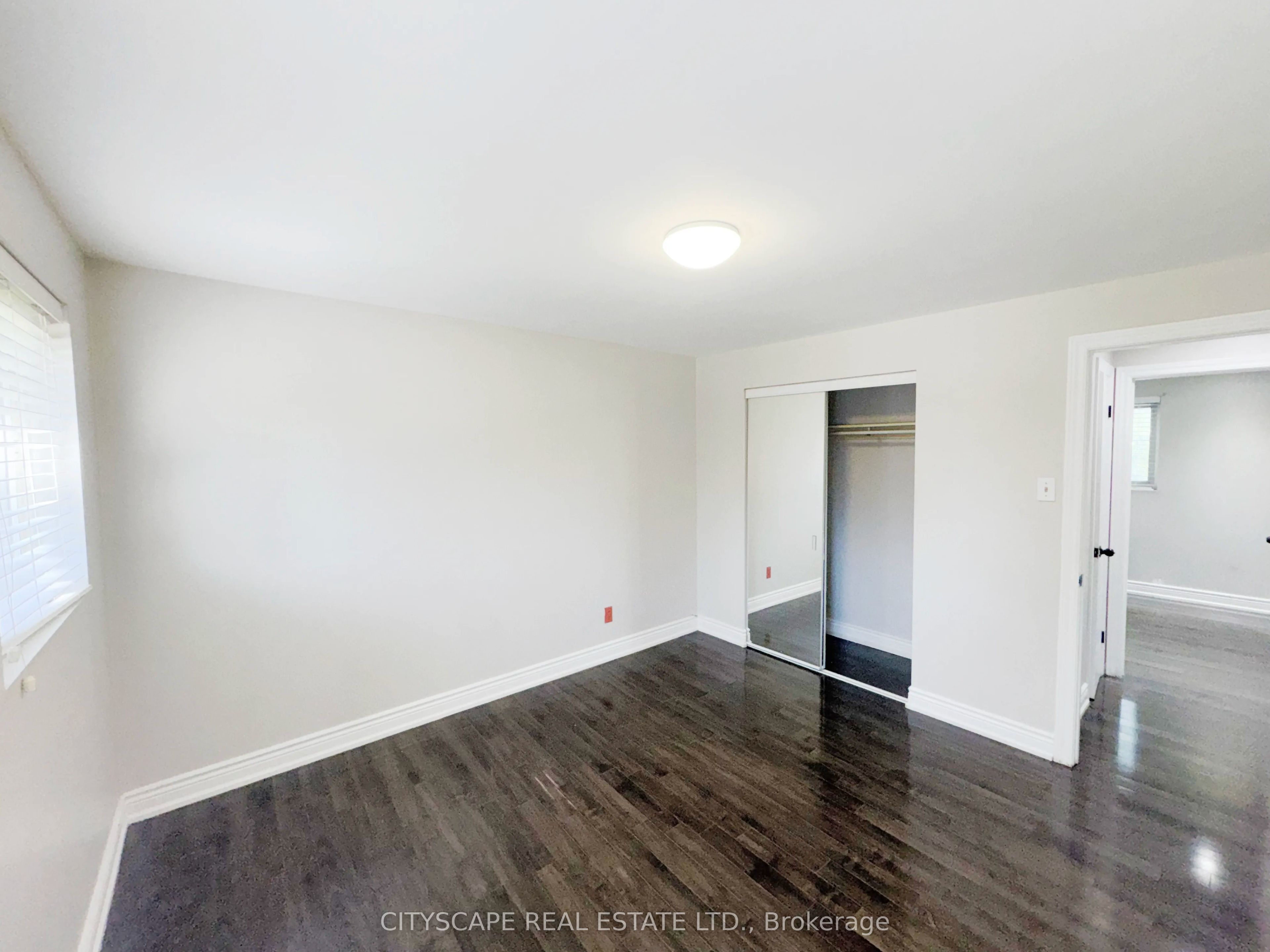 345 Silverstone Drive Property Photo 22