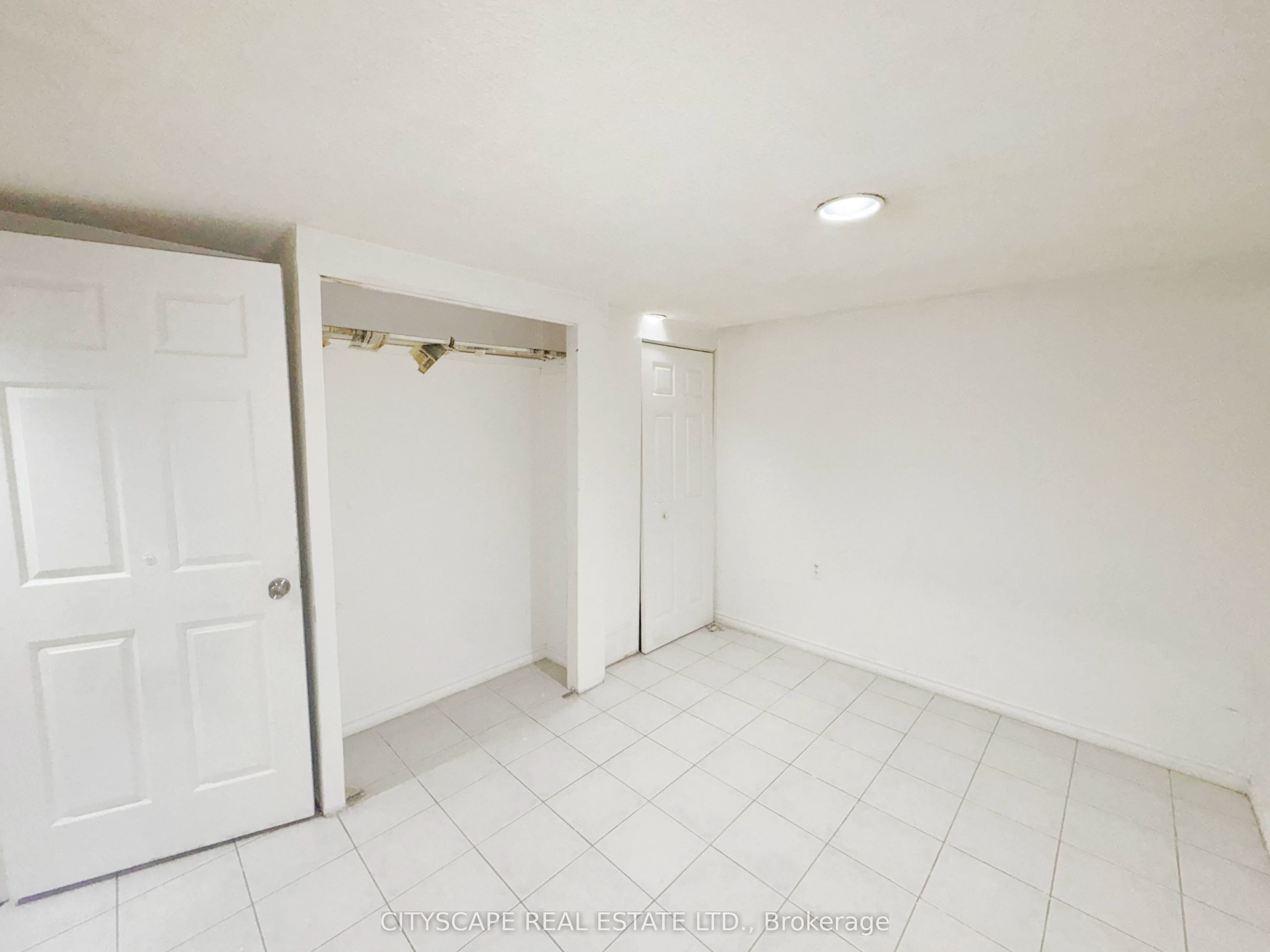 345 Silverstone Drive Property Photo 37