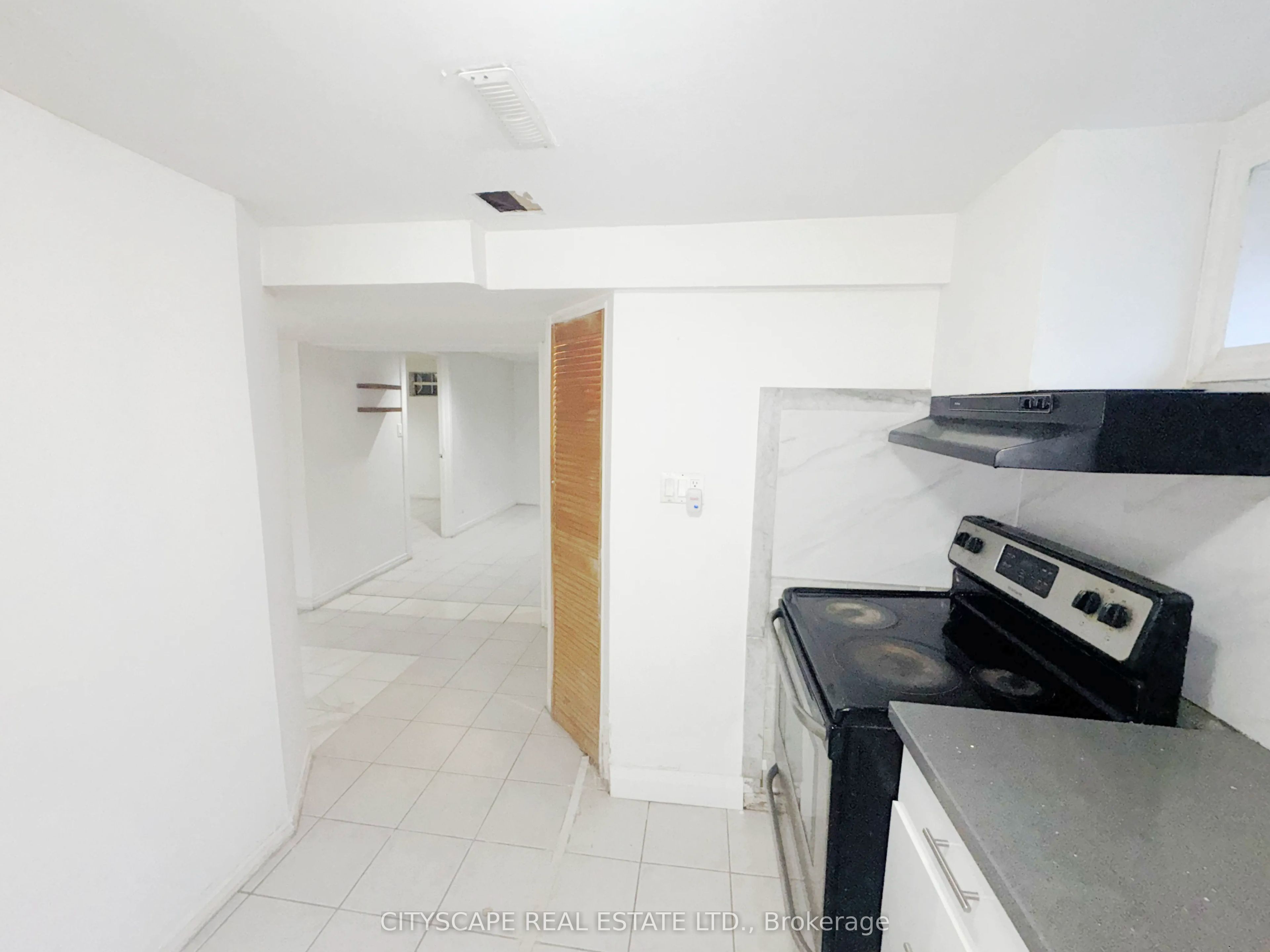 345 Silverstone Drive Property Photo 41
