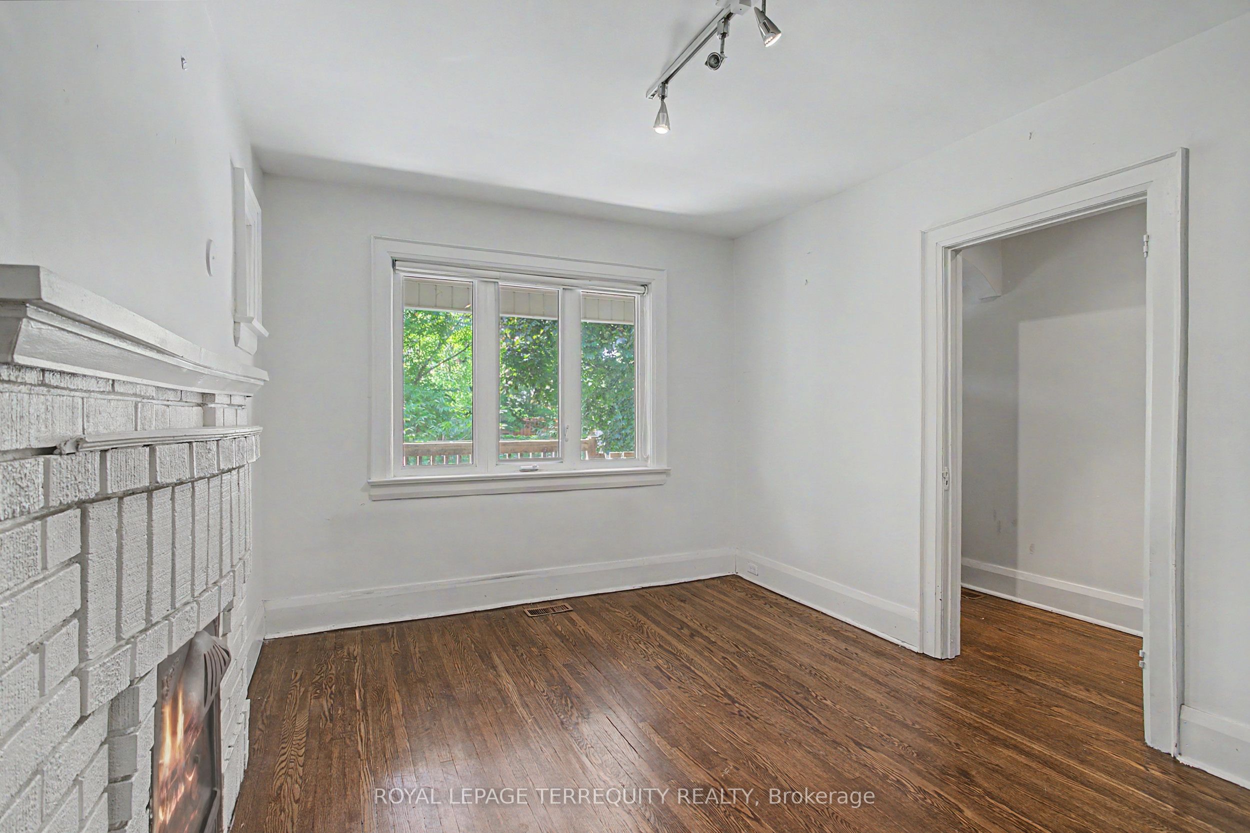122 Ascot Avenue Property Photo 7