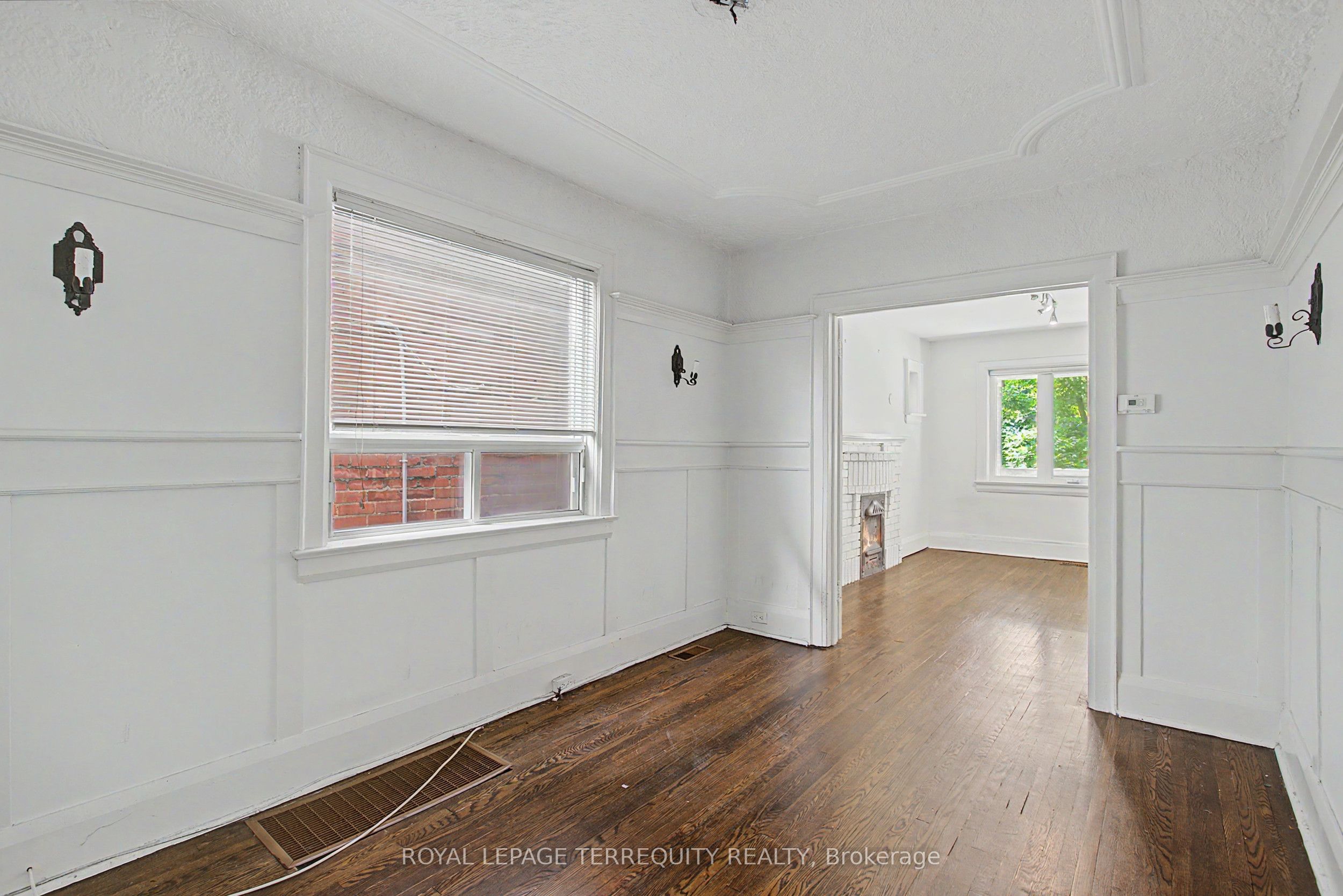 122 Ascot Avenue Property Photo 11