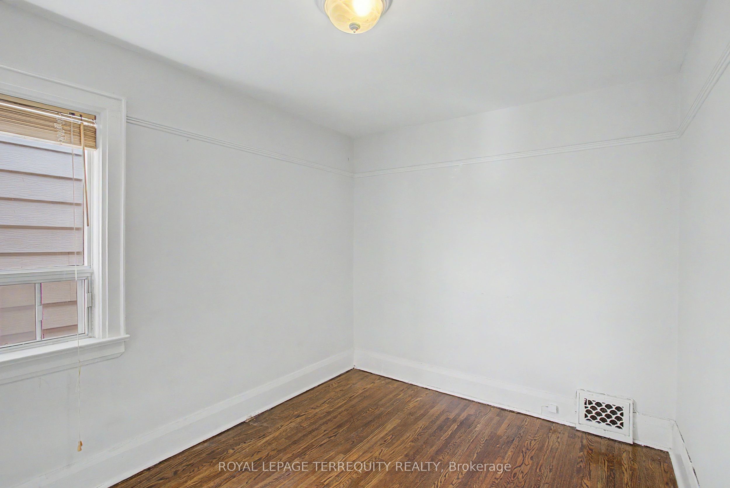 122 Ascot Avenue Property Photo 18
