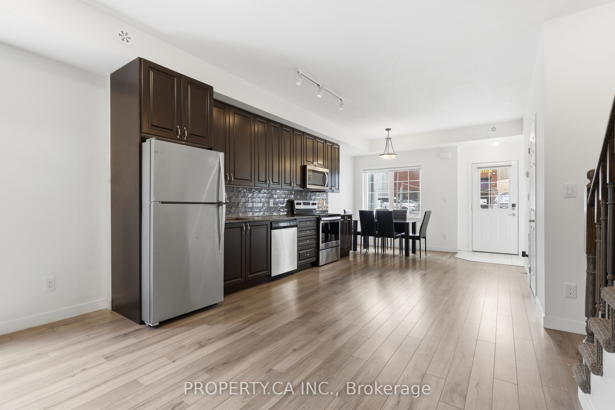 7 Forbes Avenue Property Photo 12