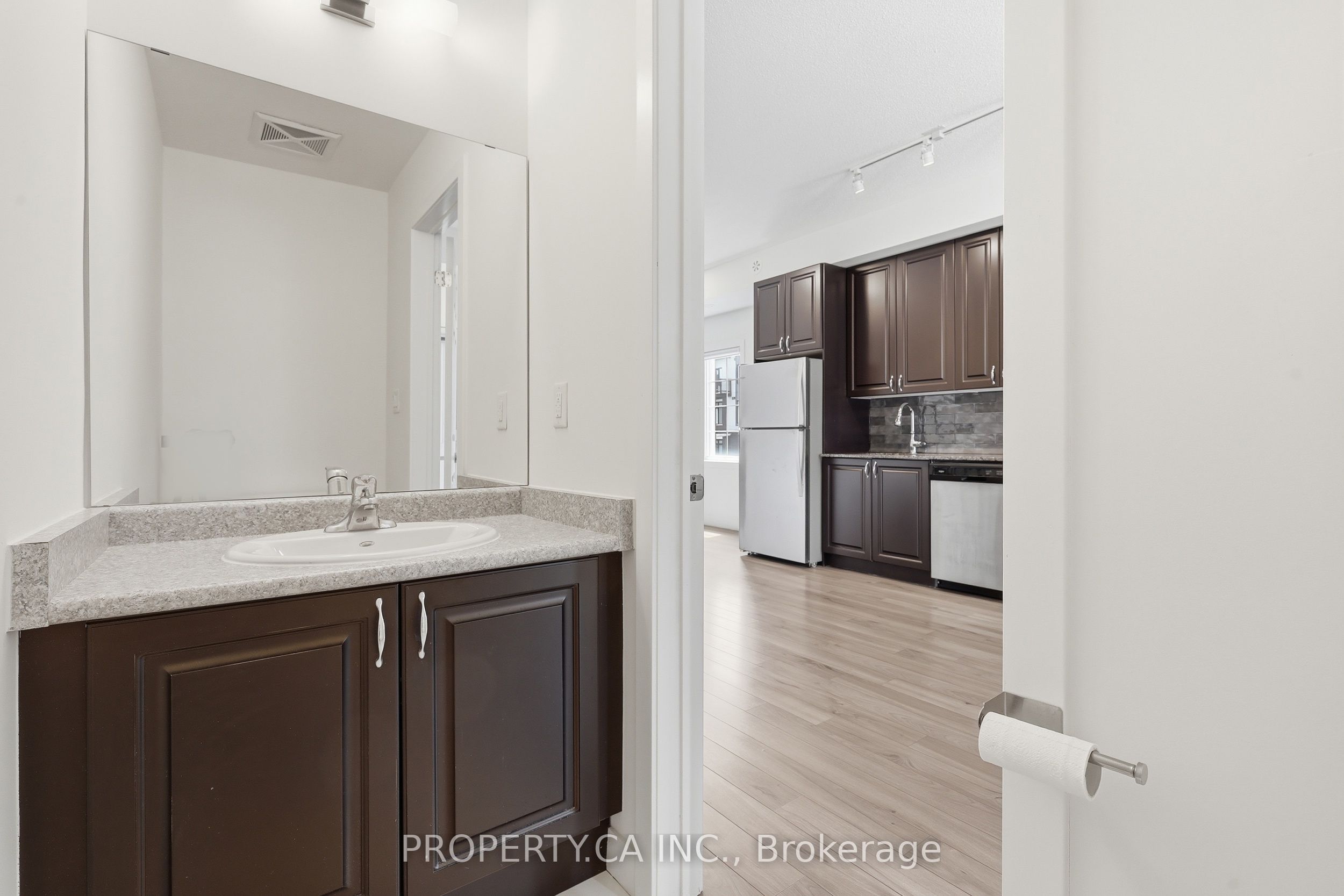 7 Forbes Avenue Property Photo 14
