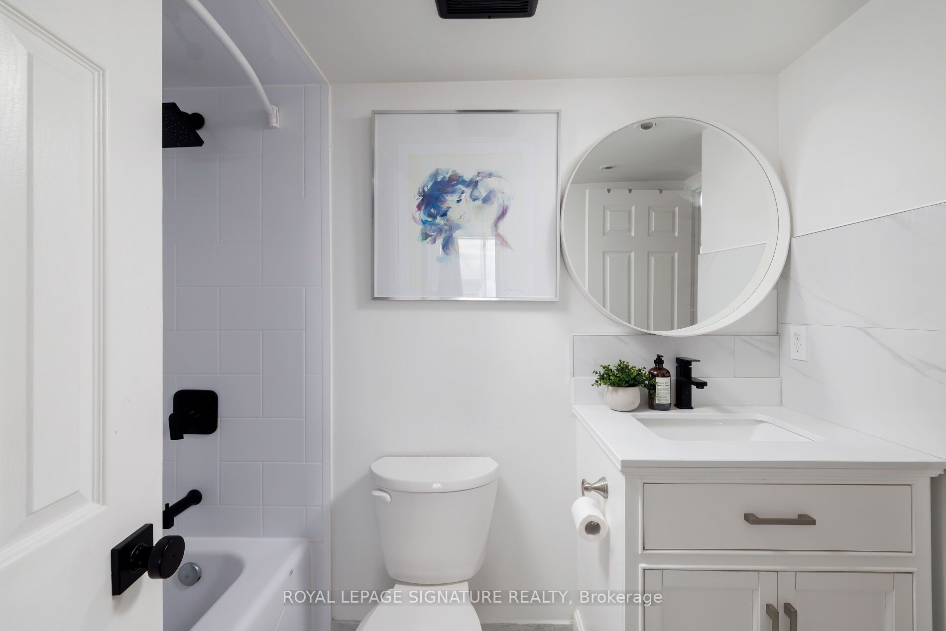880 Dundas Street W 909 Property Photo 16