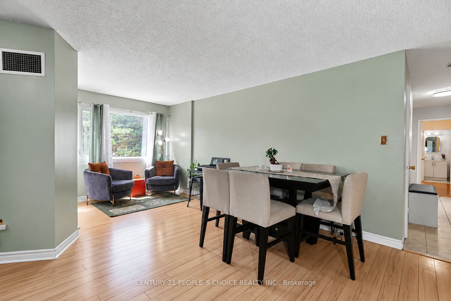 1580 Mississauga Valley Boulevard 207 Property Photo 1