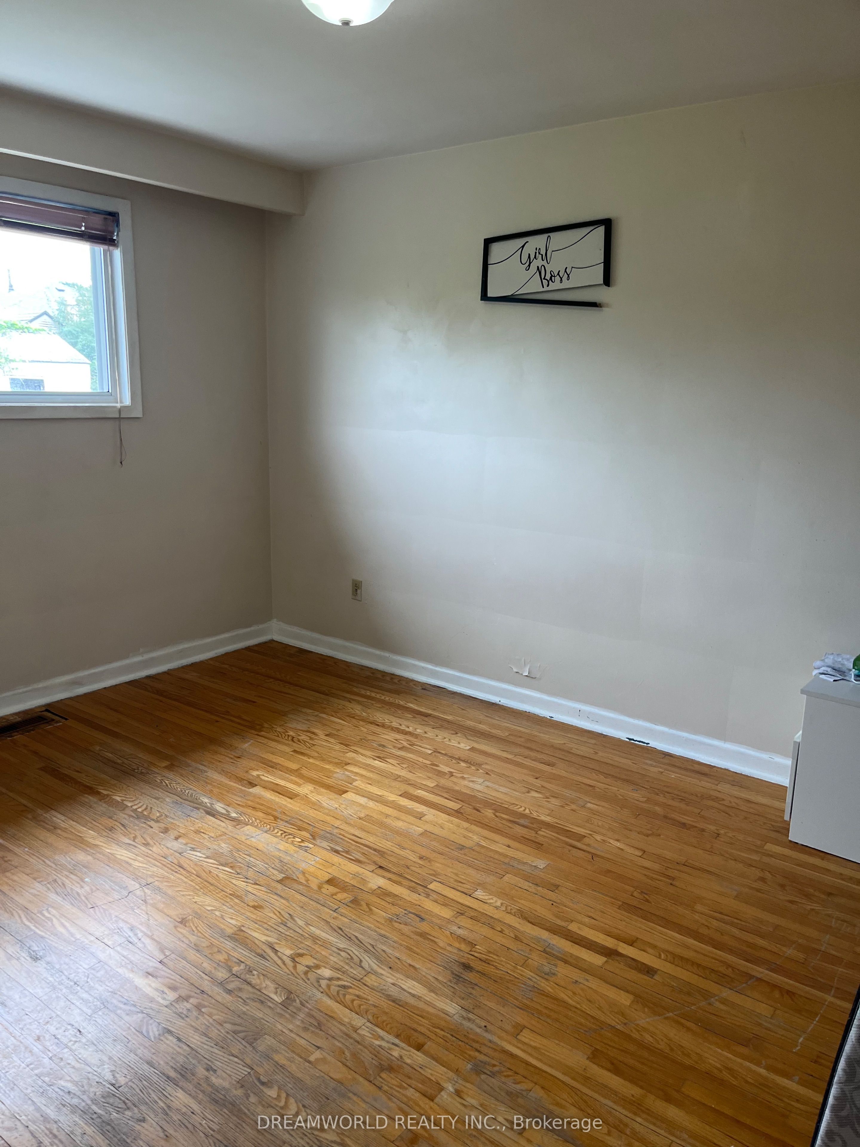 14 Laskay Crescent Property Photo 5