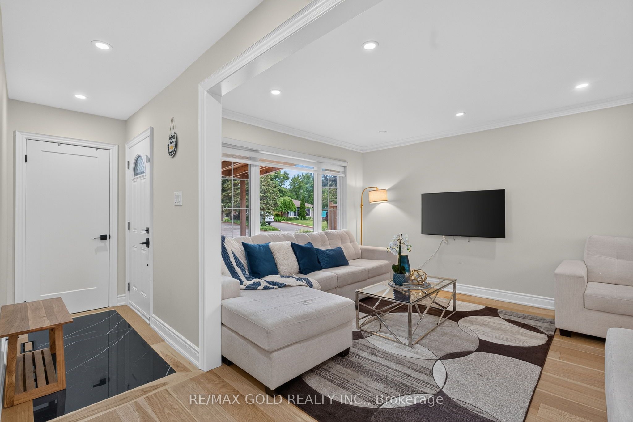40 Devonshire Drive Property Photo 6