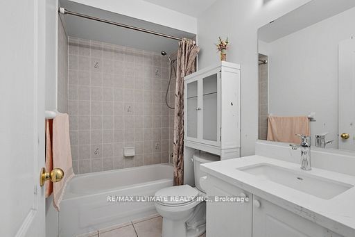 4950 Albina Way 72 Property Photo 16
