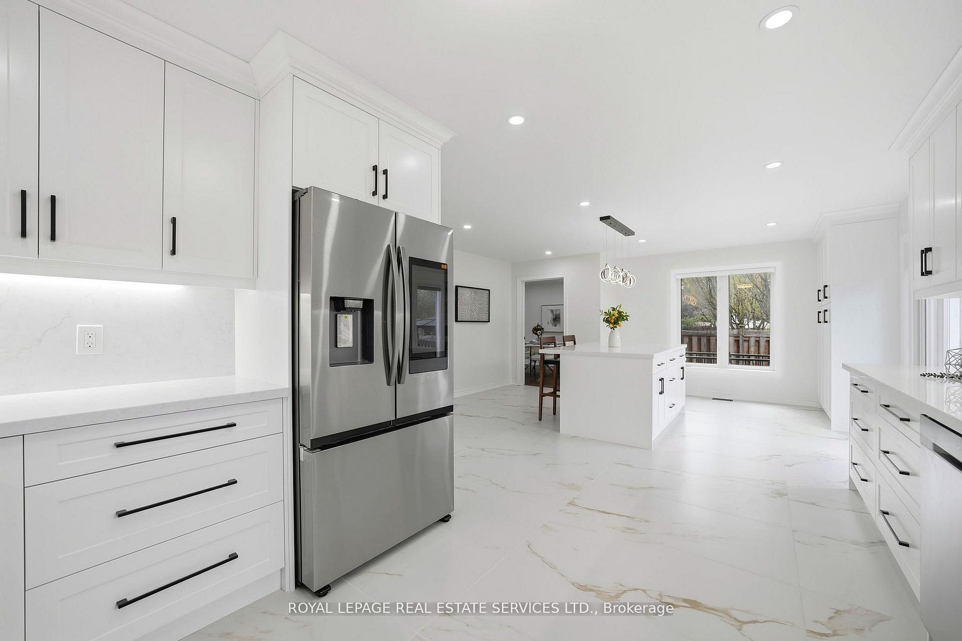 2531 Morrison Avenue Property Photo 13