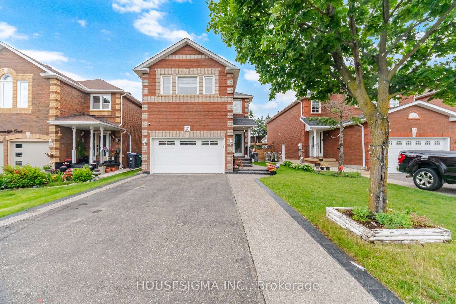 62 Ravenscliffe Court Property Photo 1
