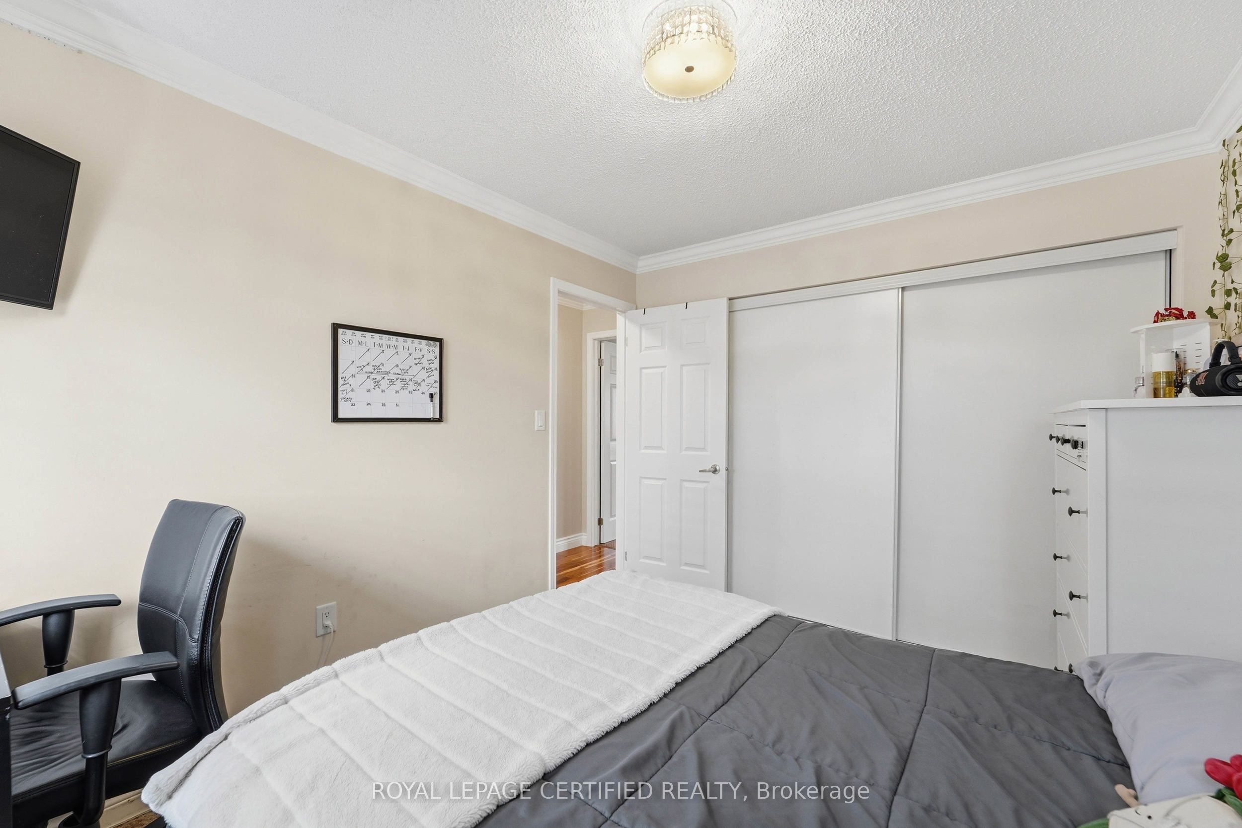 1149 Barr Crescent Property Photo 21