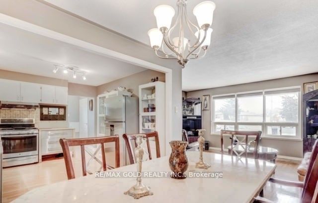 6 Monaco Court Property Photo 8