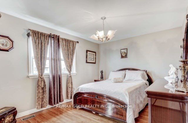 6 Monaco Court Property Photo 13