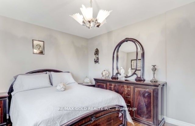 6 Monaco Court Property Photo 14