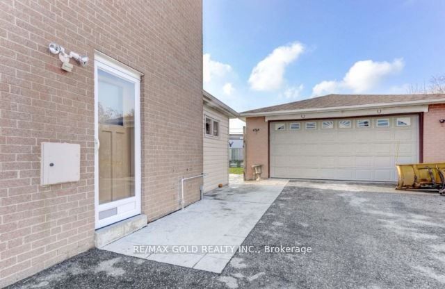 6 Monaco Court Property Photo 26