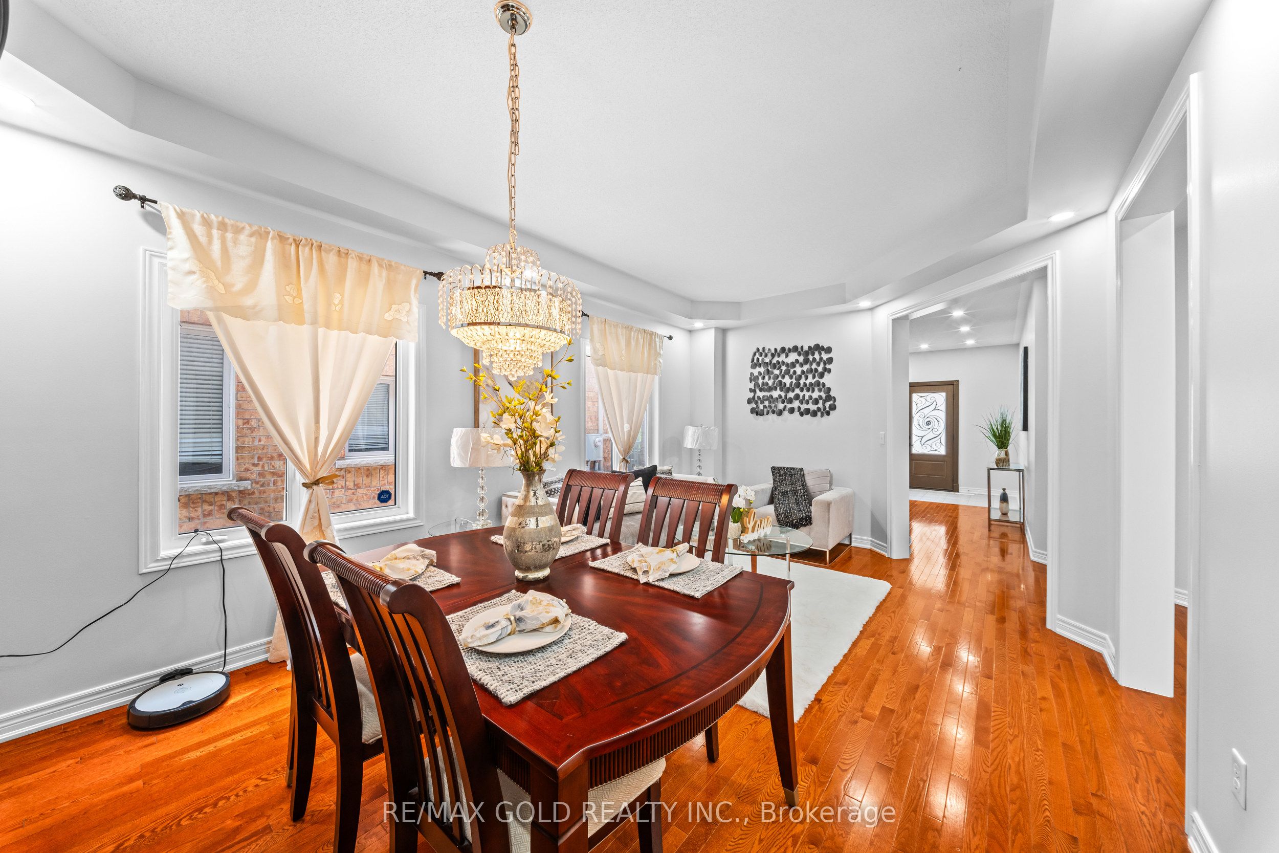 14 Dovehaven Crescent Property Photo 8
