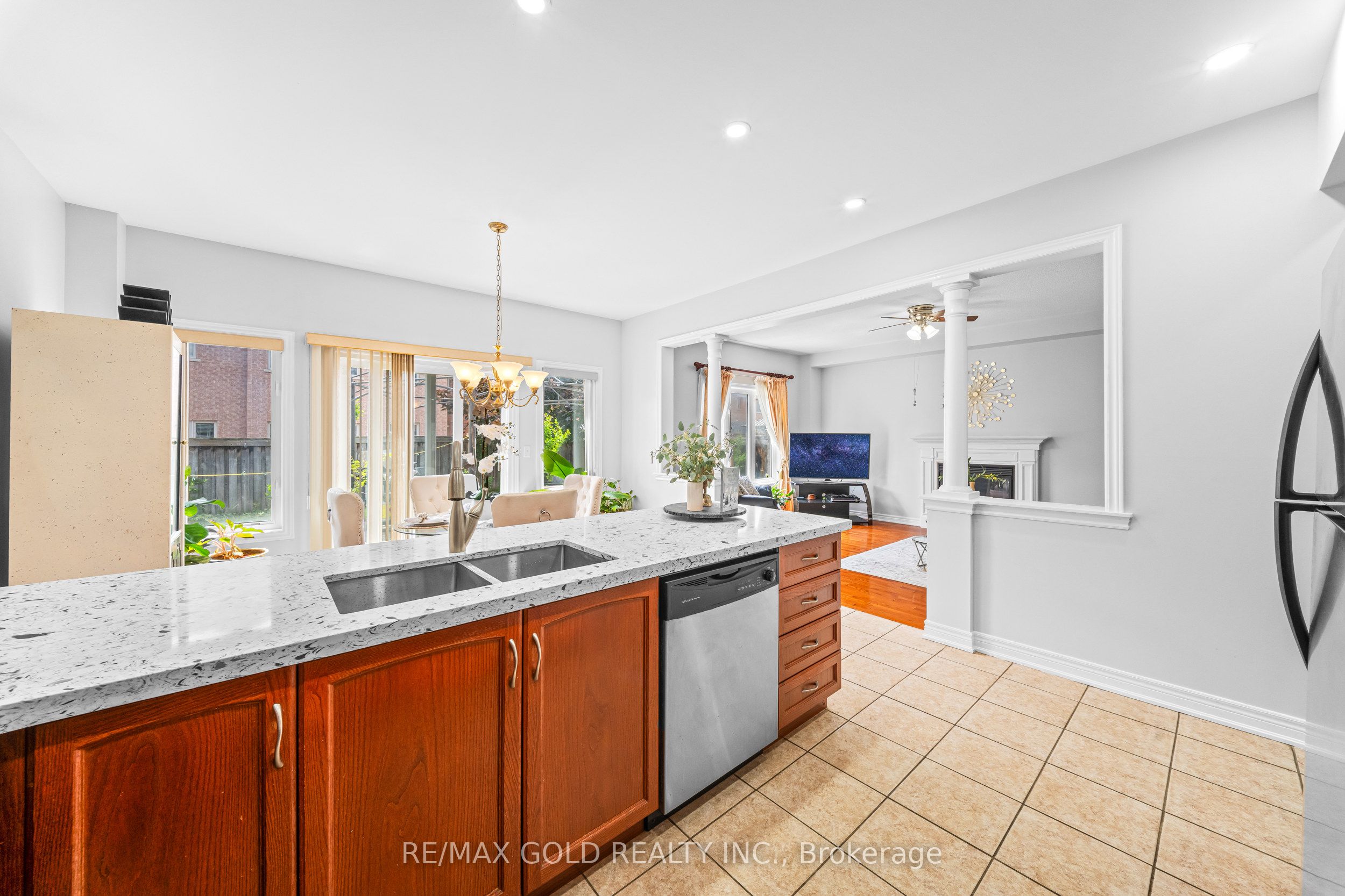 14 Dovehaven Crescent Property Photo 13