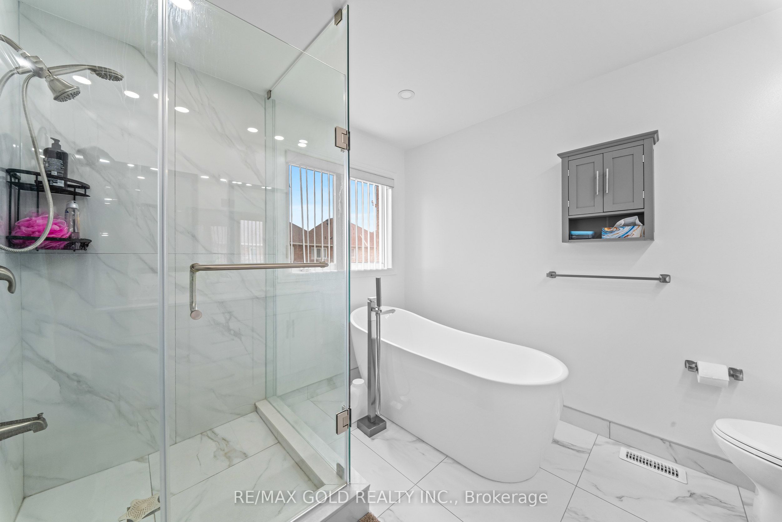 14 Dovehaven Crescent Property Photo 29