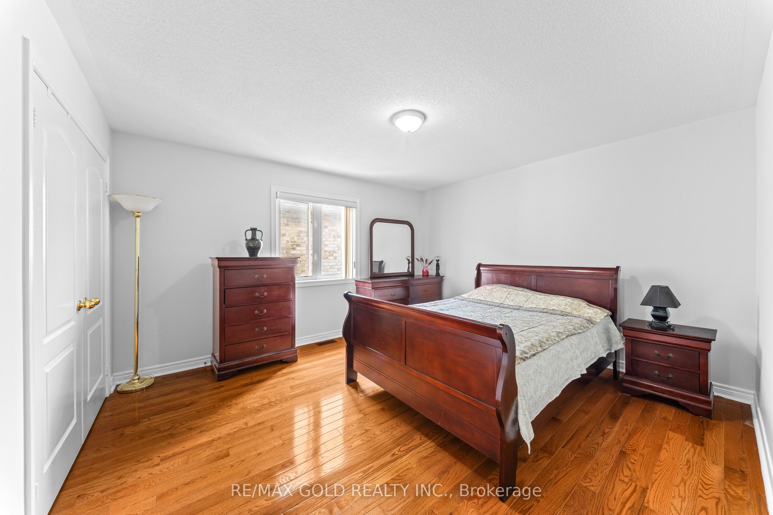14 Dovehaven Crescent Property Photo 34