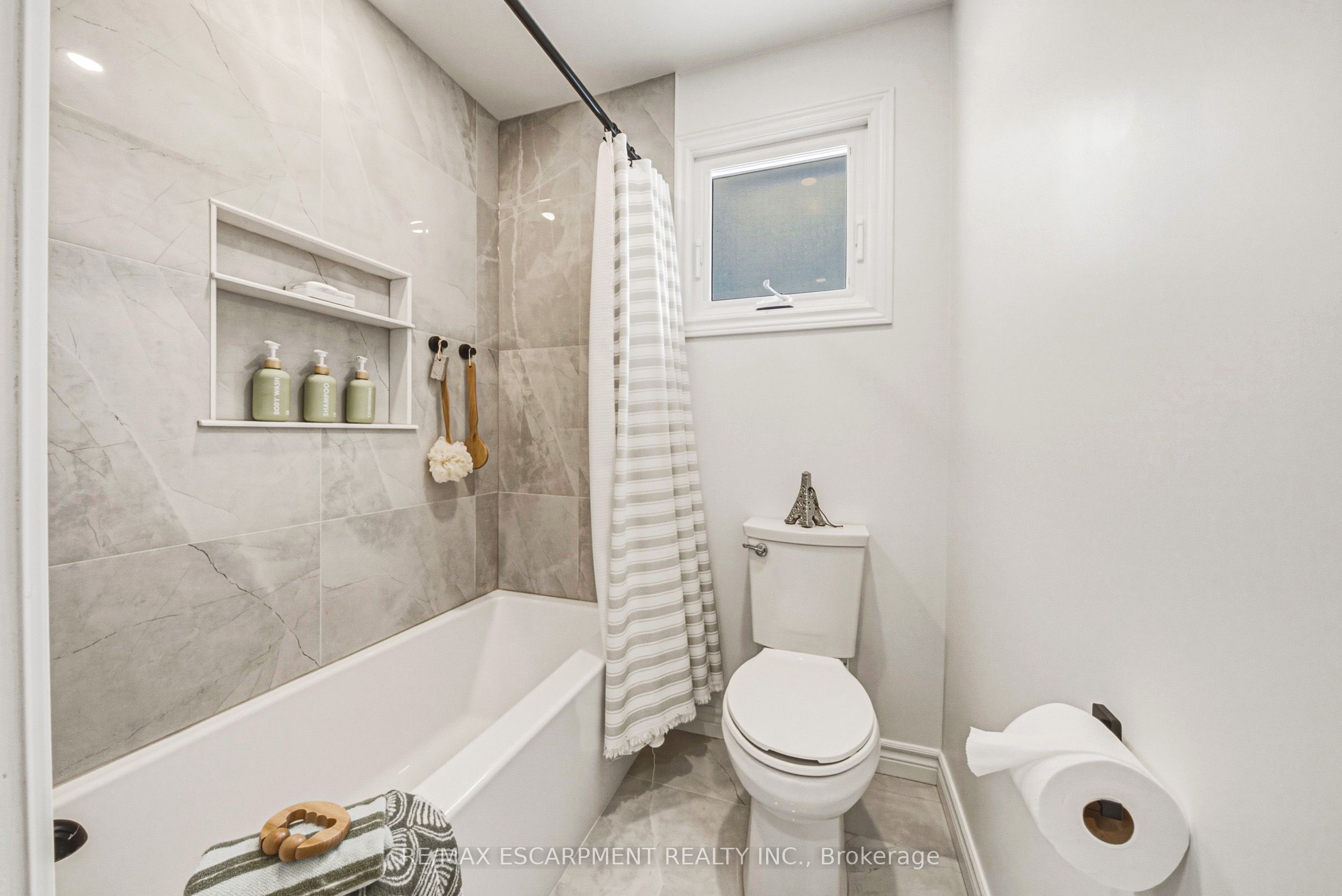 742 Francis Road Property Photo 17