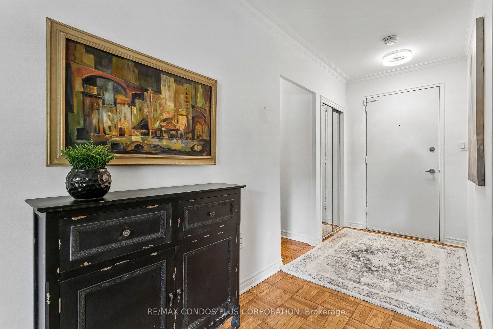 185 Stephen Drive 101 Property Photo 4