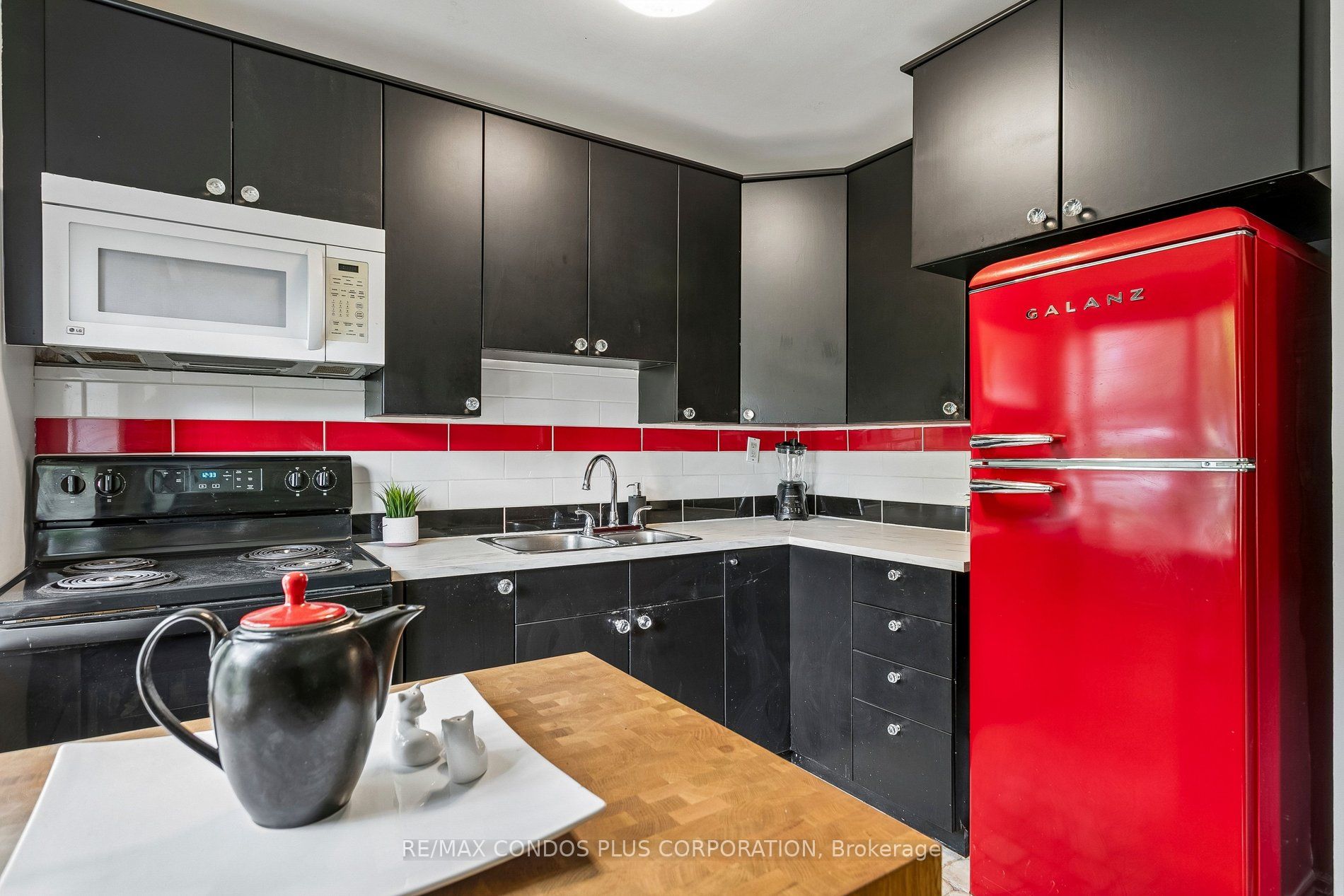 185 Stephen Drive 101 Property Photo 22