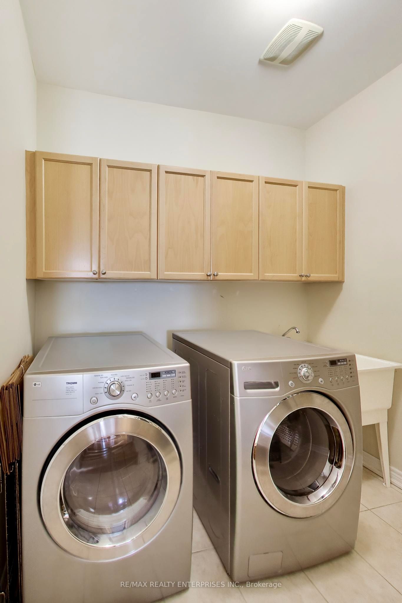 1613 Northmount Avenue Property Photo 19