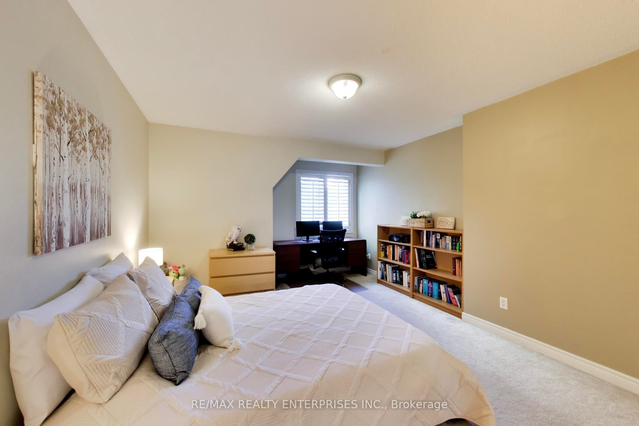 1613 Northmount Avenue Property Photo 26