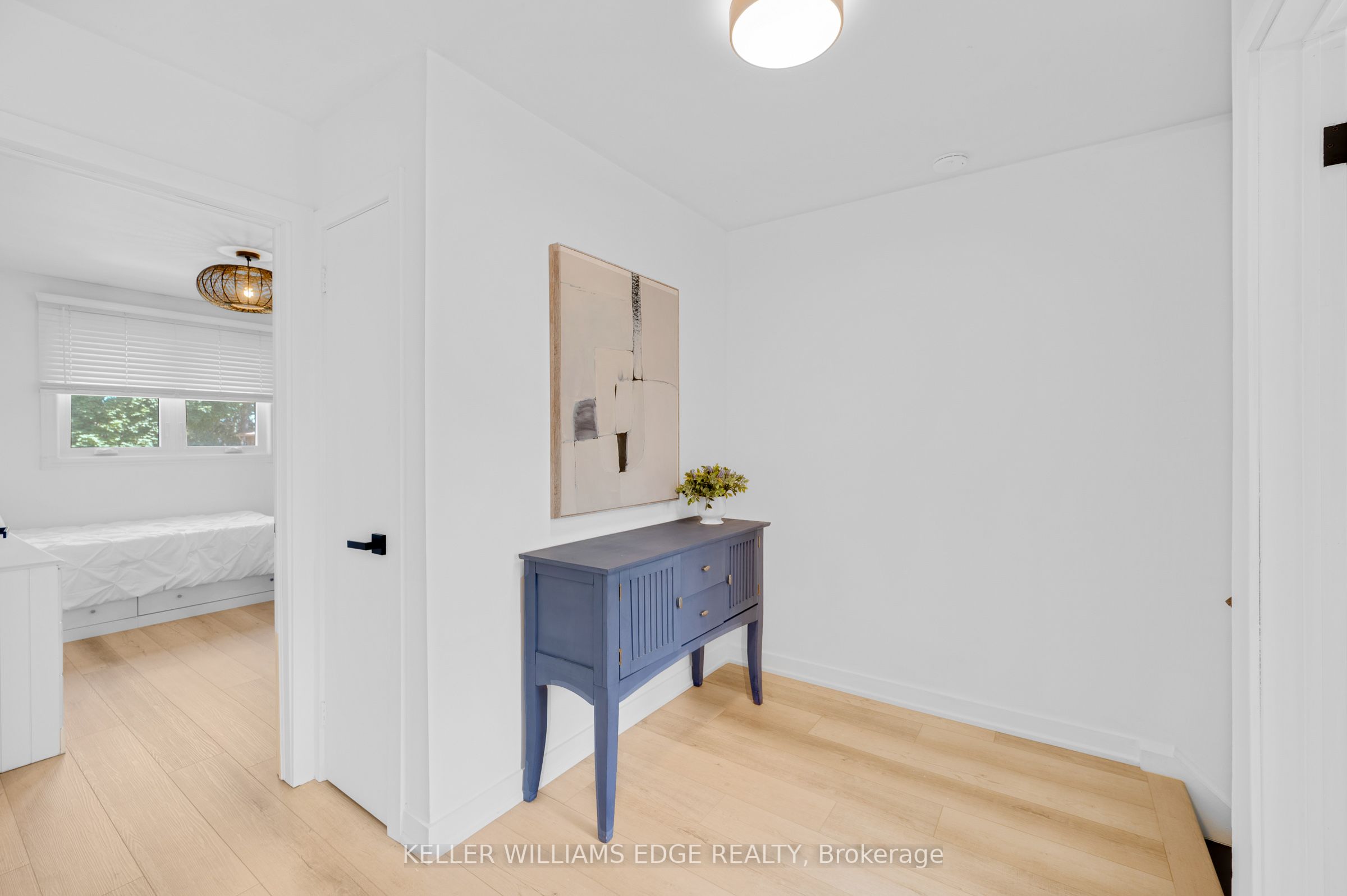 5275 Banting Court Property Photo 18