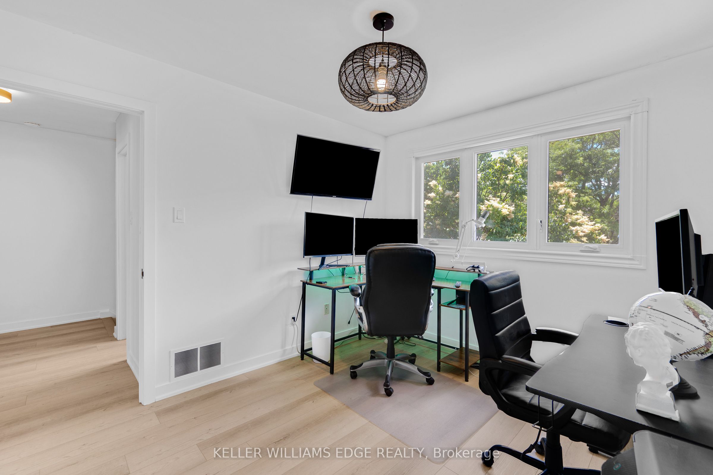 5275 Banting Court Property Photo 26