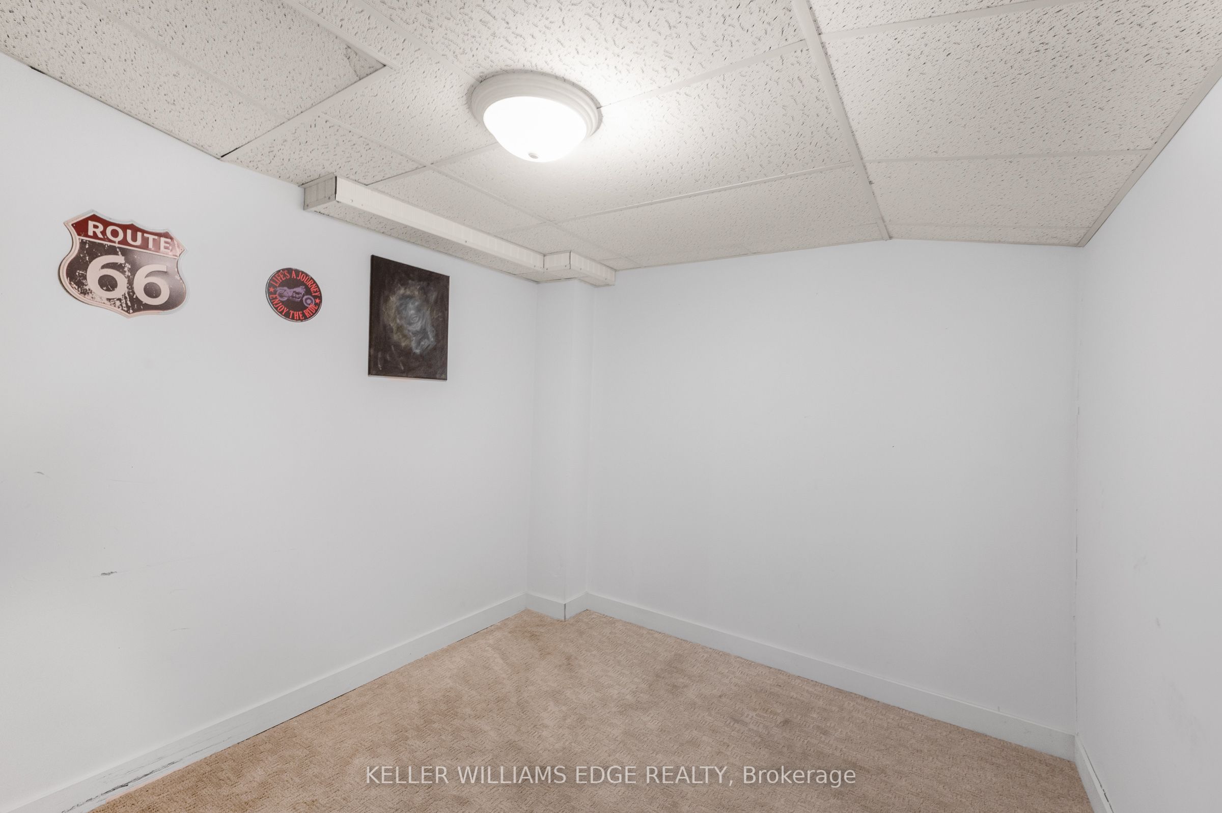 5275 Banting Court Property Photo 27